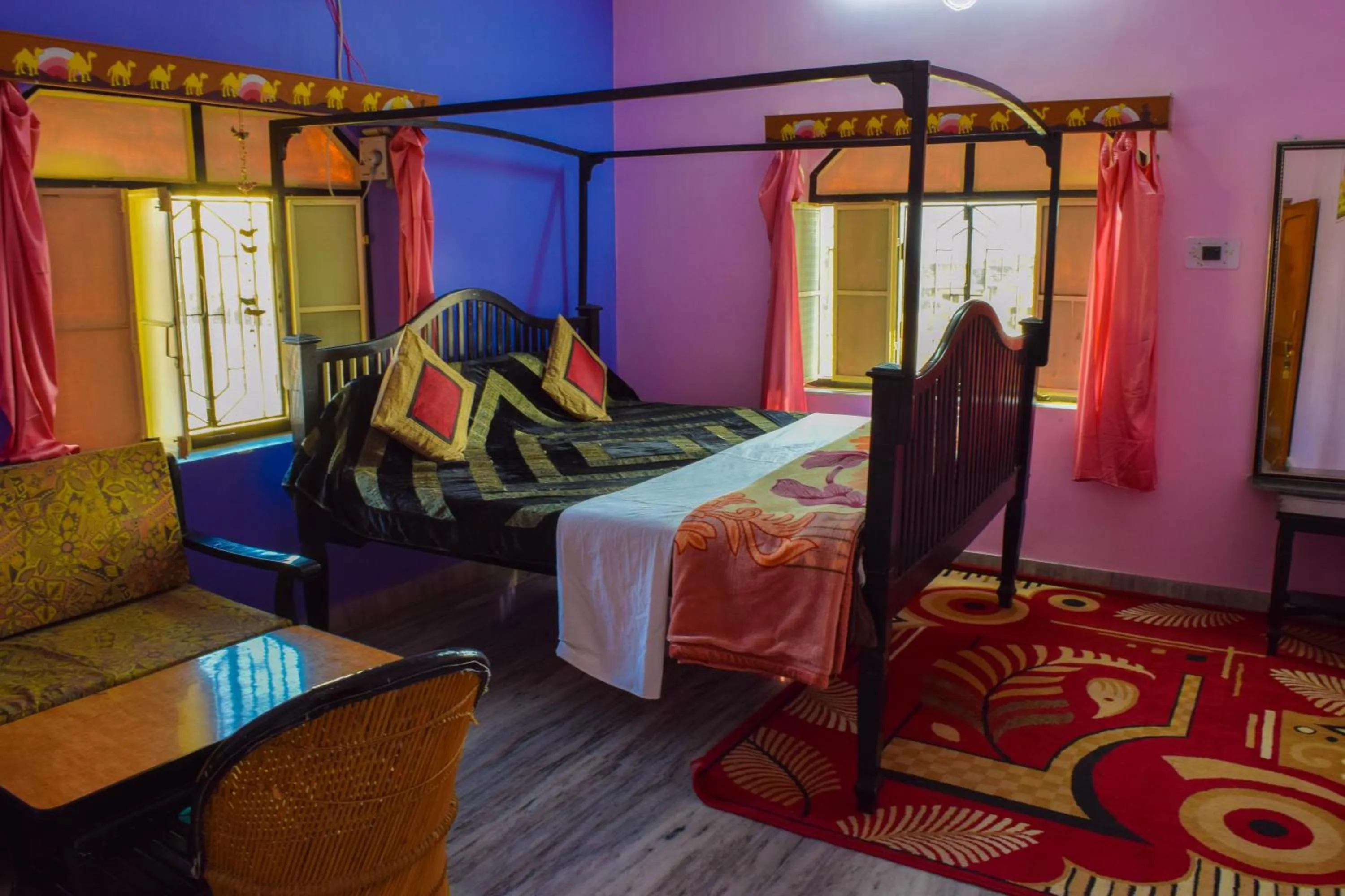 Photo of the whole room, Bed in Hotel Everest