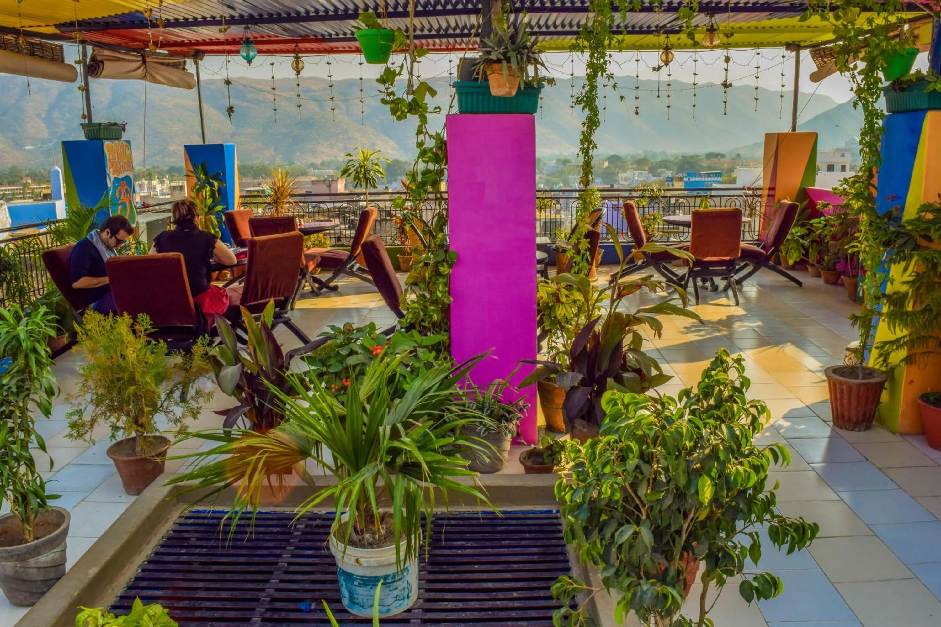 Day in Hotel Everest