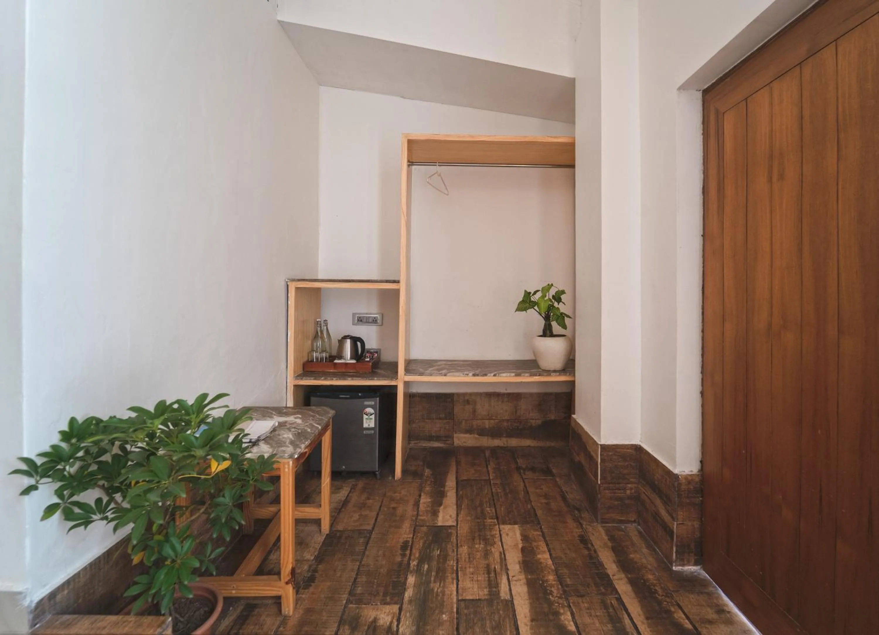 hair dresser in Swiss Cottage and Spa by Salvus