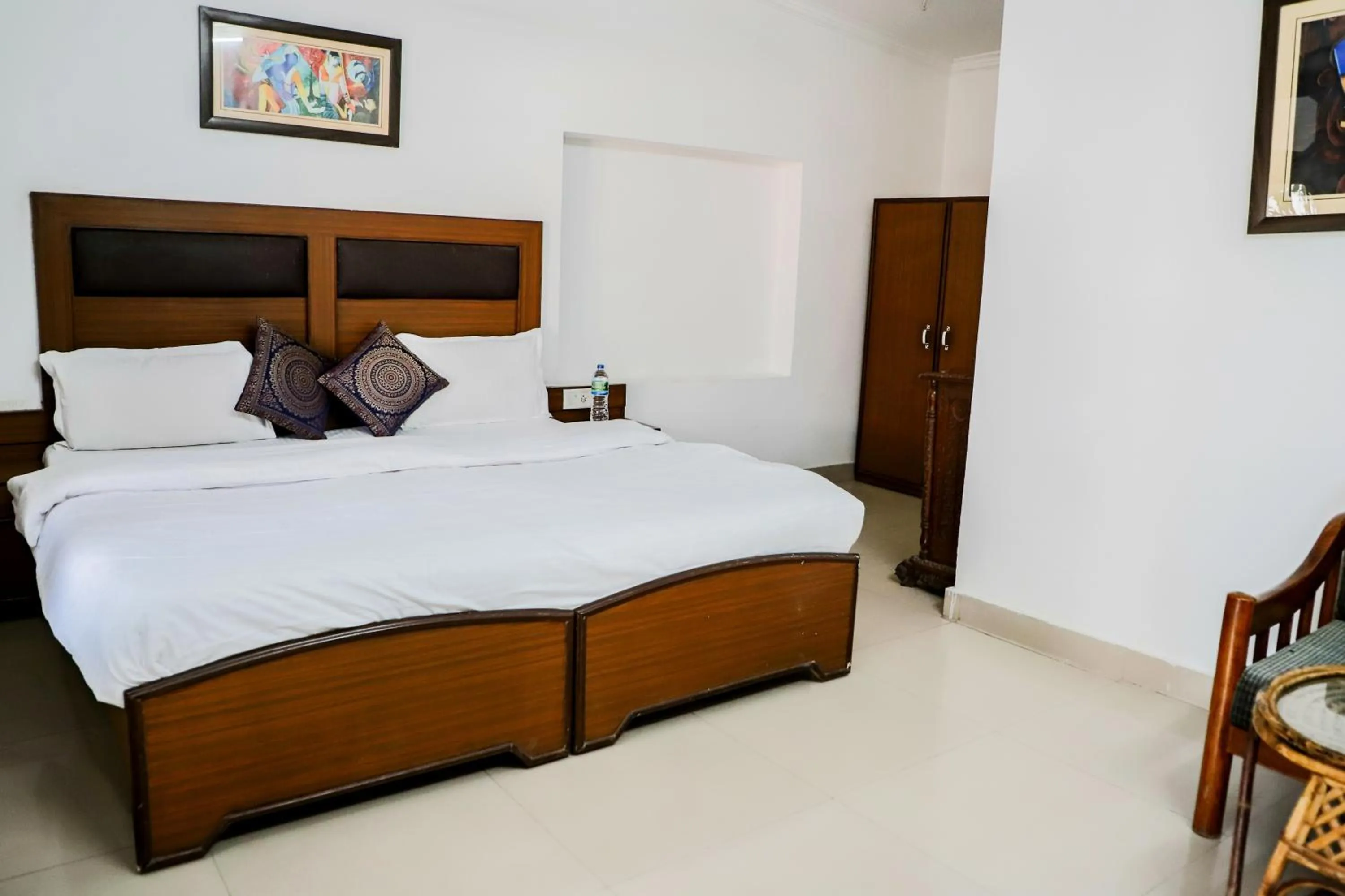 Bed in Swiss Cottage and Spa by Salvus