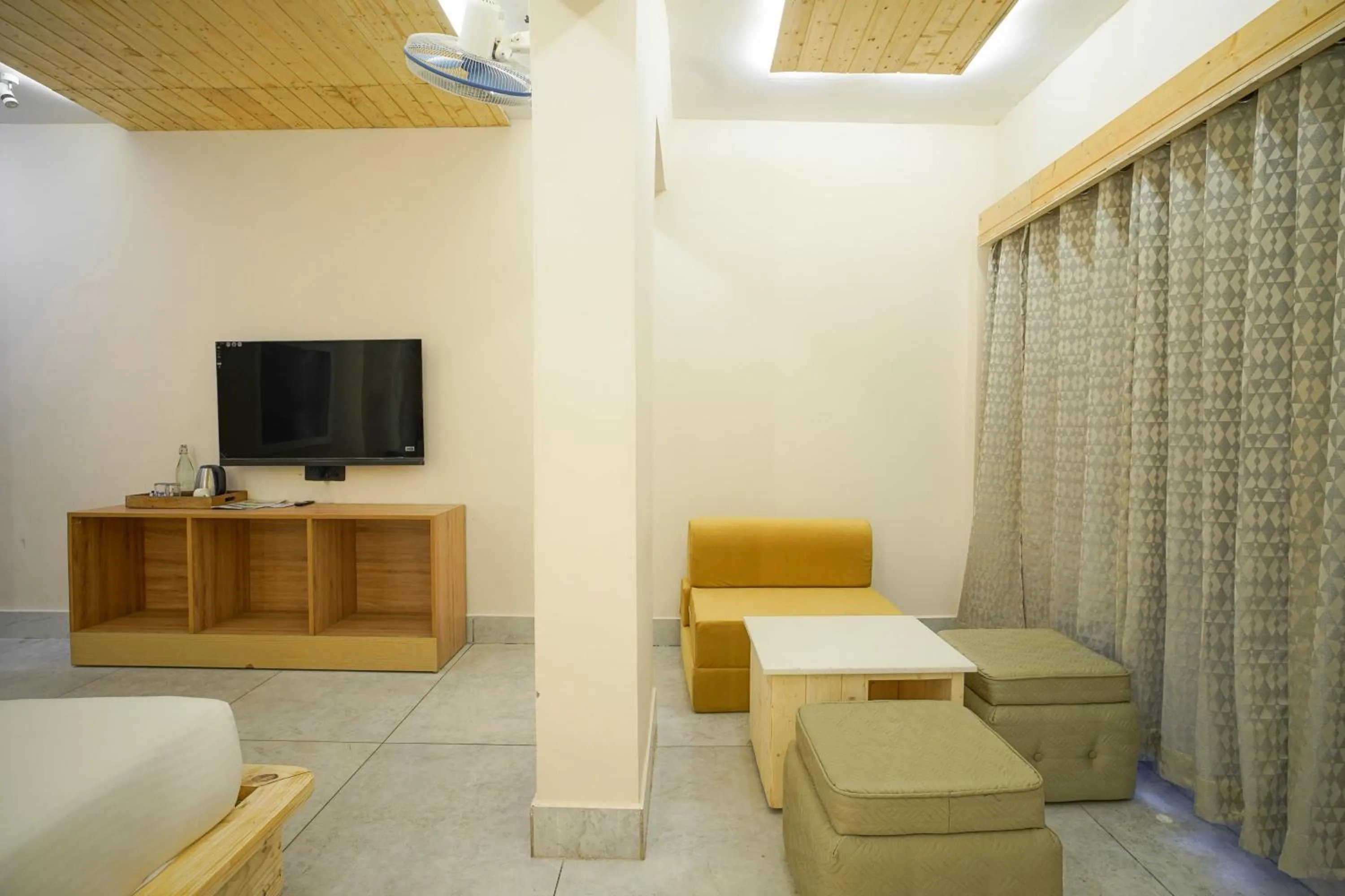 TV and multimedia in Swiss Cottage and Spa by Salvus