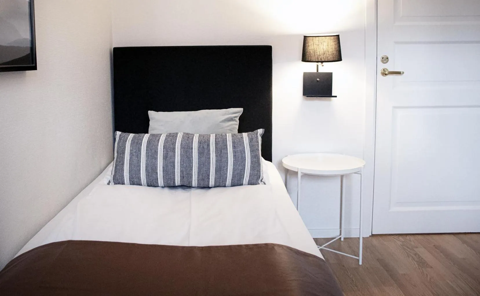 Property building, Bed in Hotell Miskarp