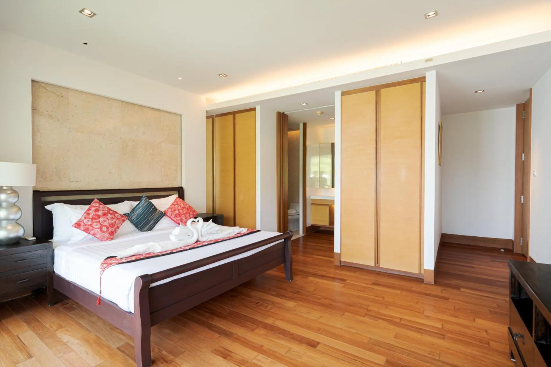 Bed in Pearl of Naithon