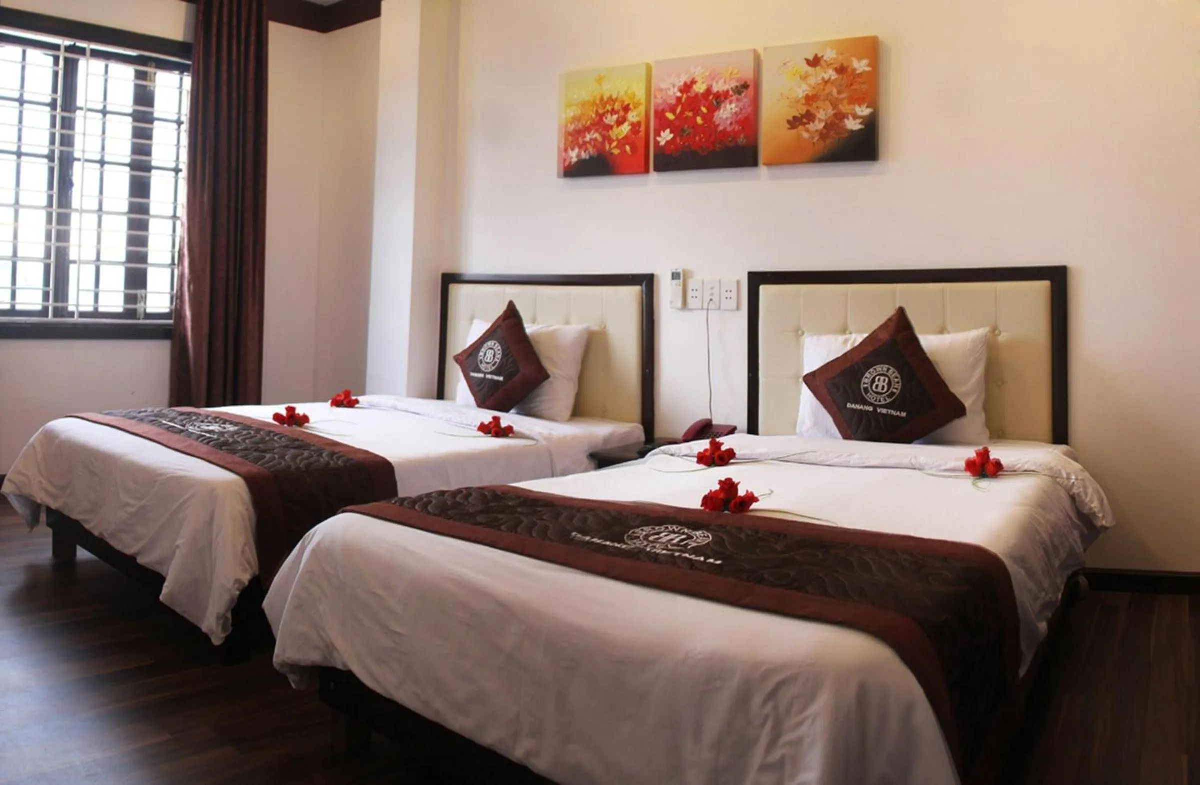 Living room, Bed in Brown Bean 2 Hotel