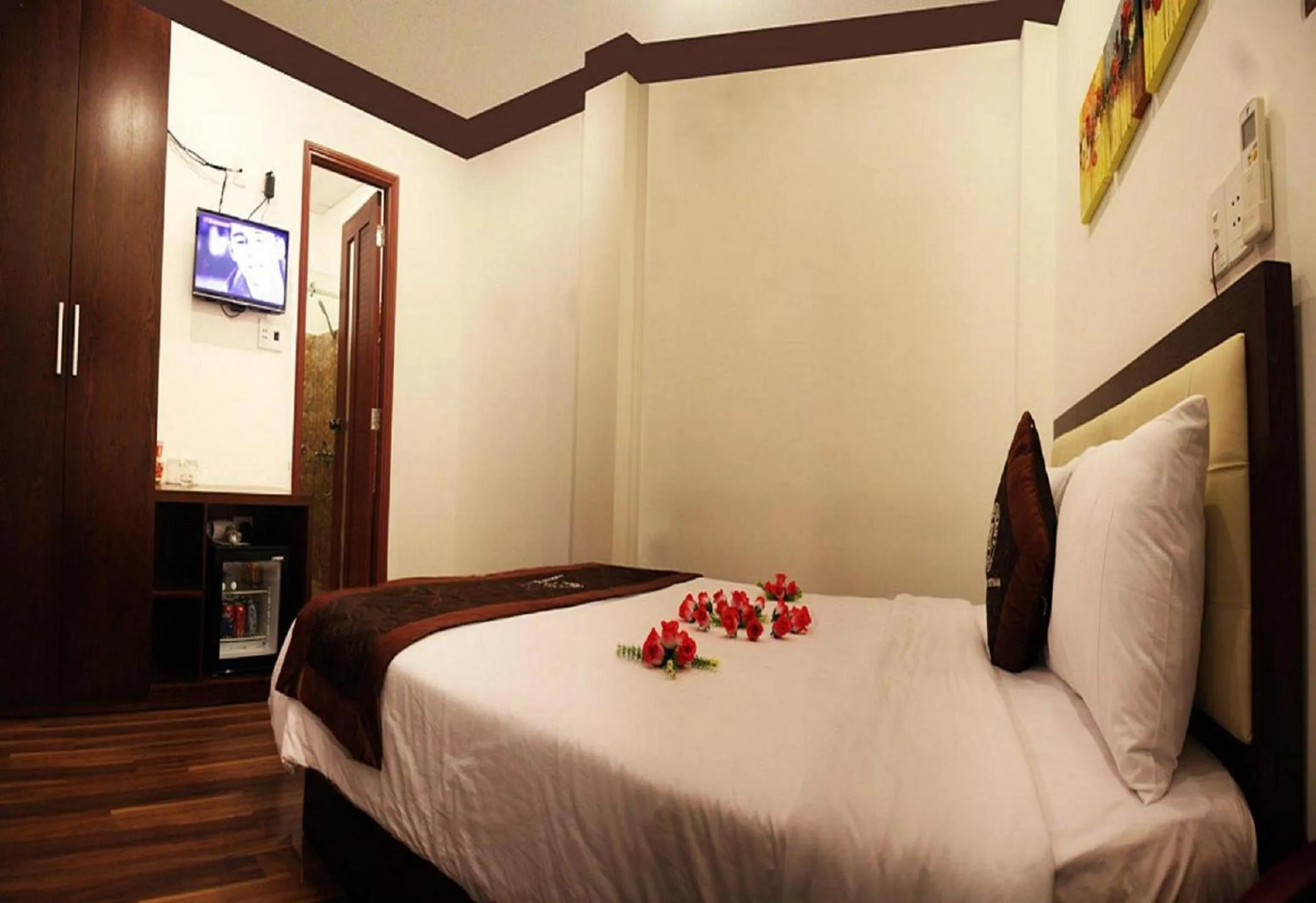 Living room, Bed in Brown Bean 2 Hotel