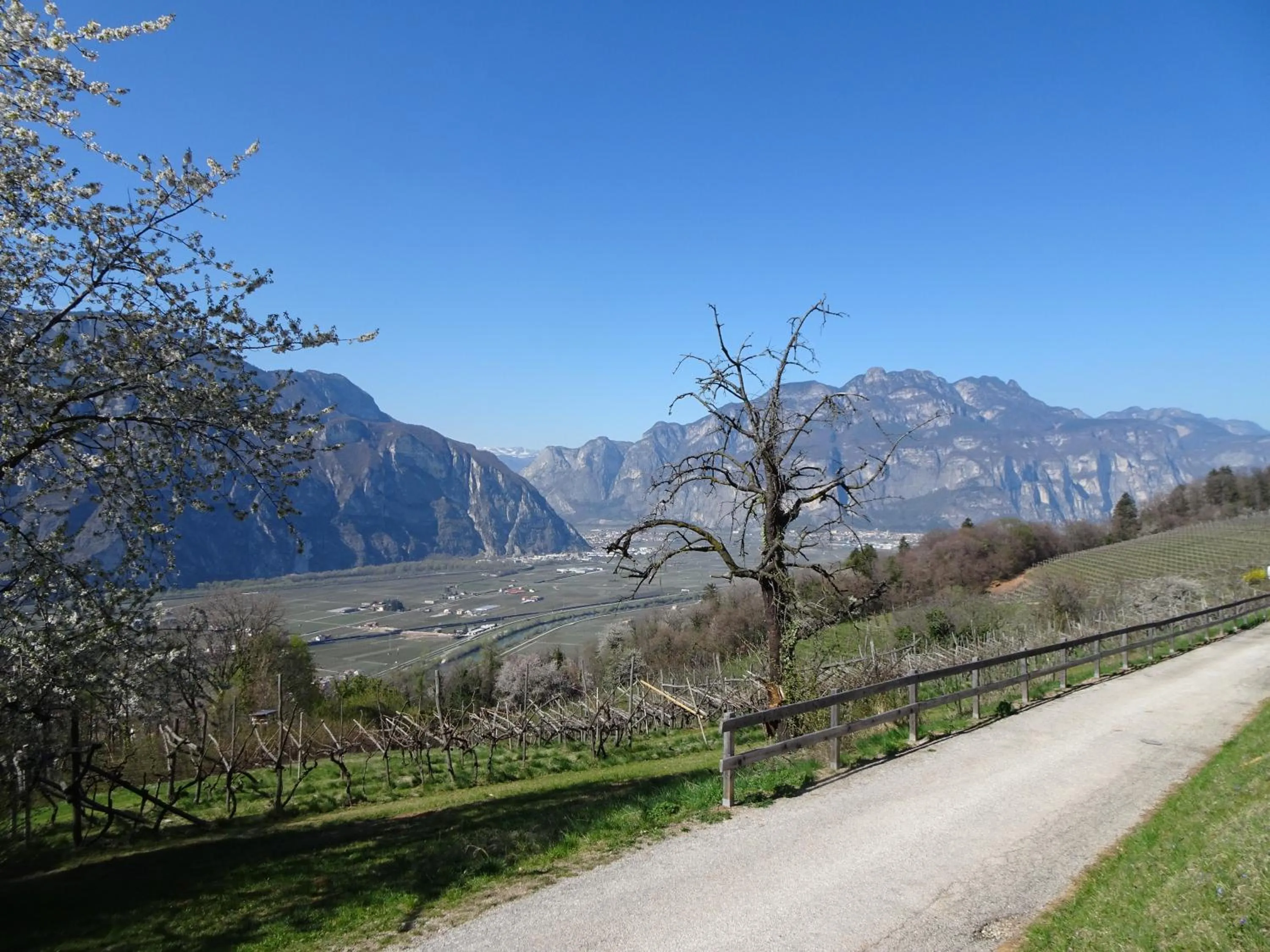 Hiking in B&B San Valentino