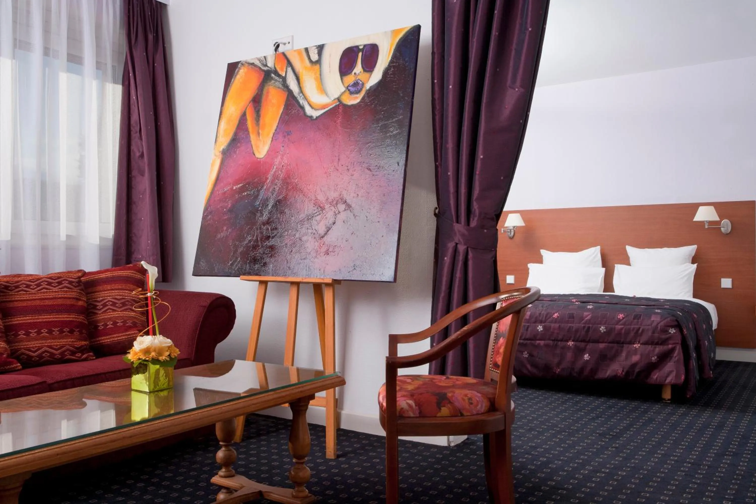 Photo of the whole room, Bed in Hôtel Restaurant Logis La Palette