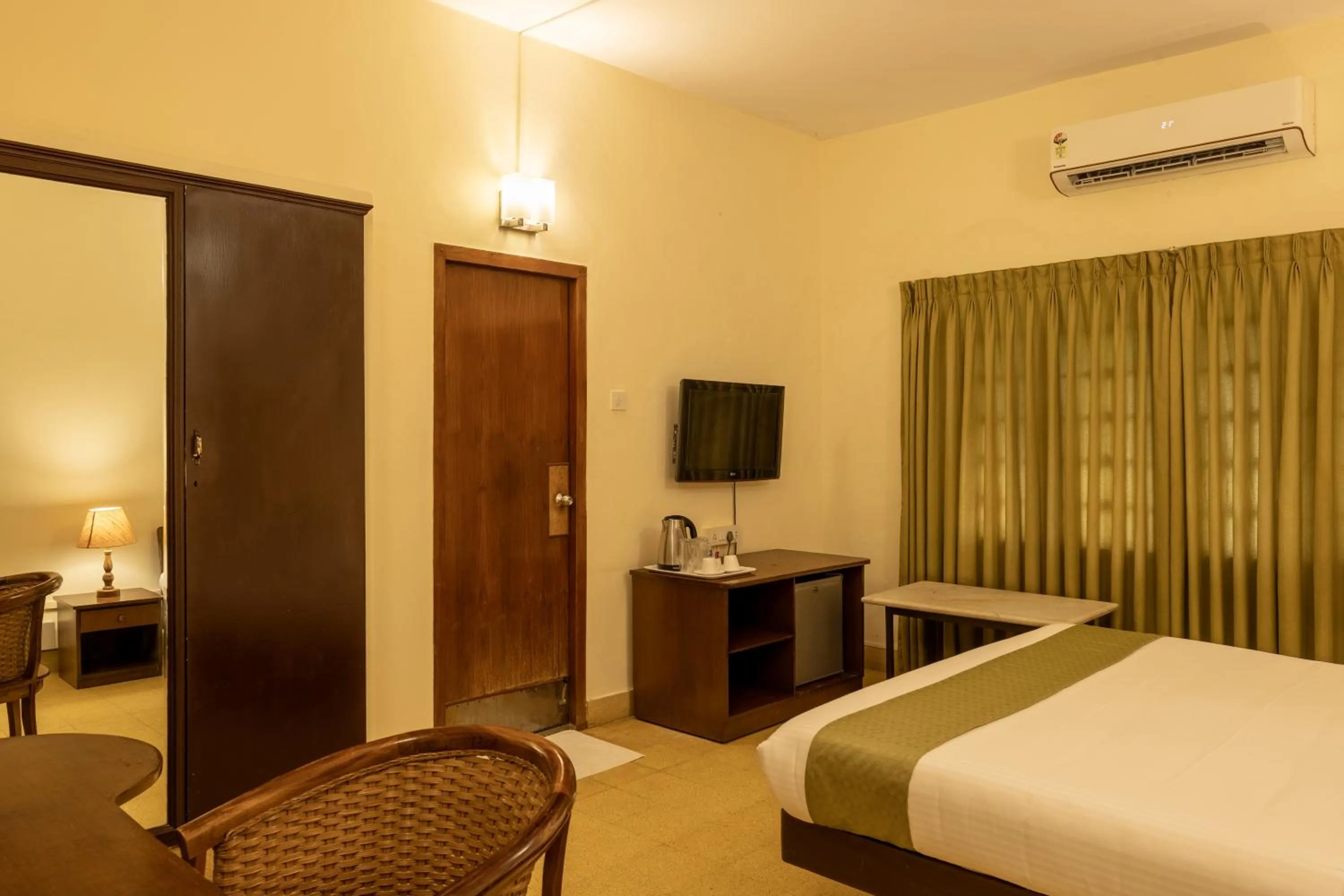 Bed in Hanu Reddy Residences Wallace Garden