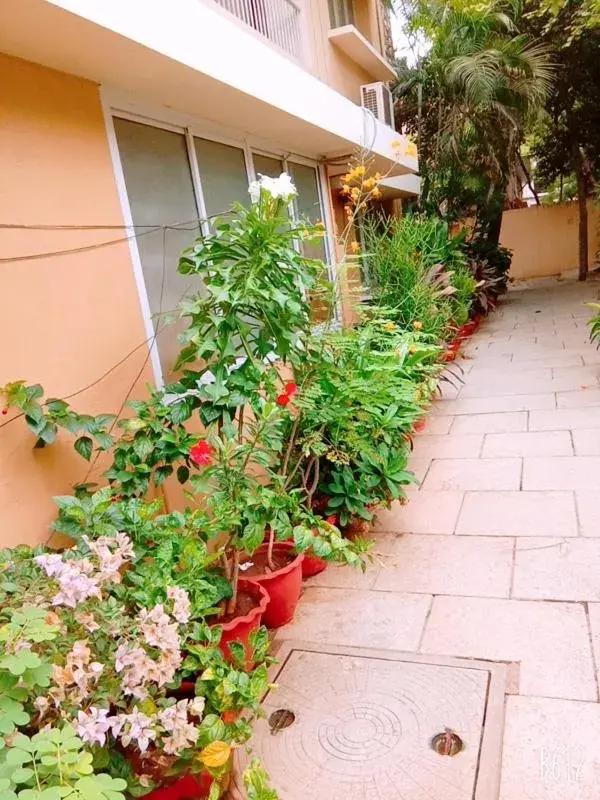 Facade/entrance in Hanu Reddy Residences Wallace Garden Facade/entrance in Hanu Reddy Residences Wallace Garden