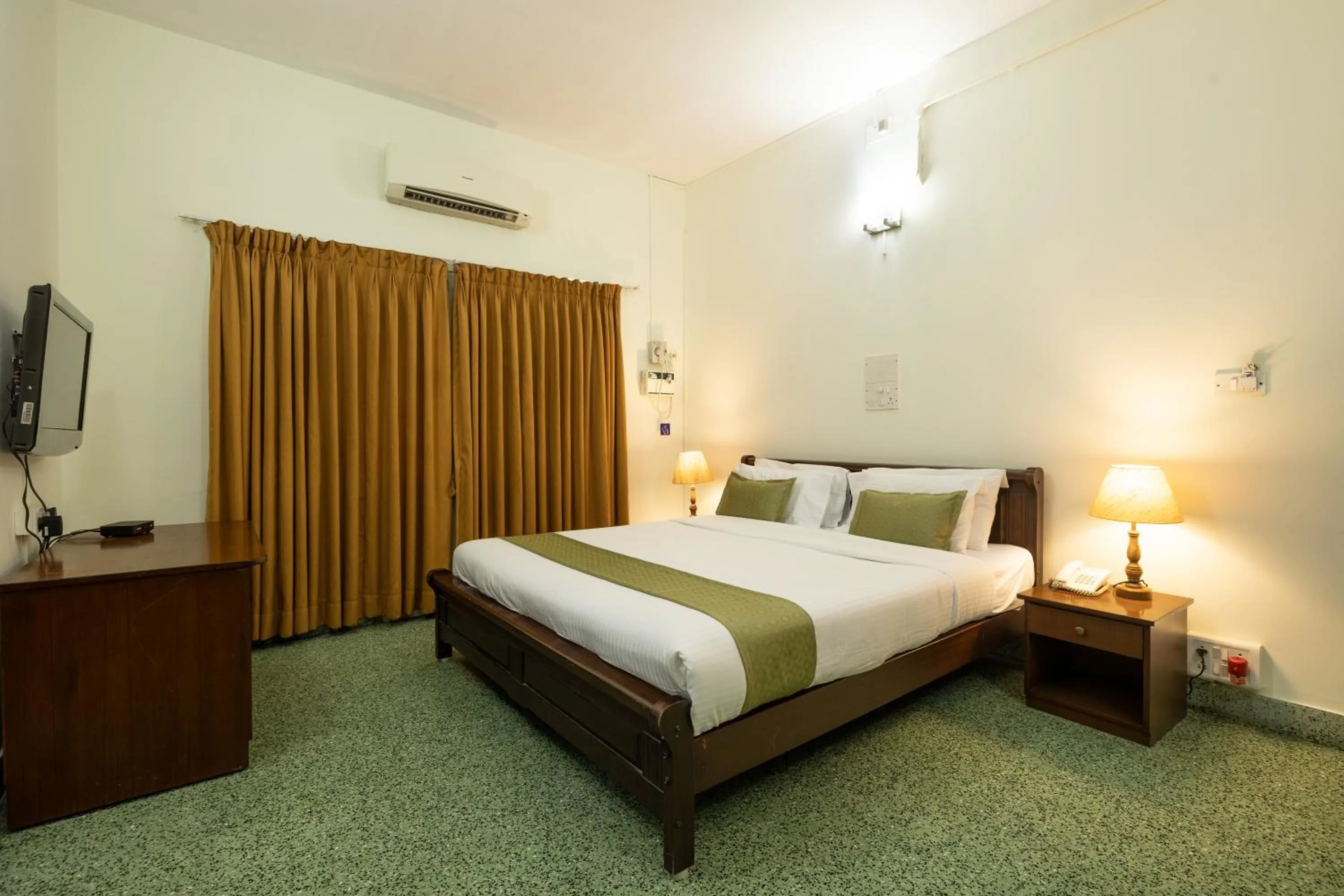 Bed in Hanu Reddy Residences Wallace Garden