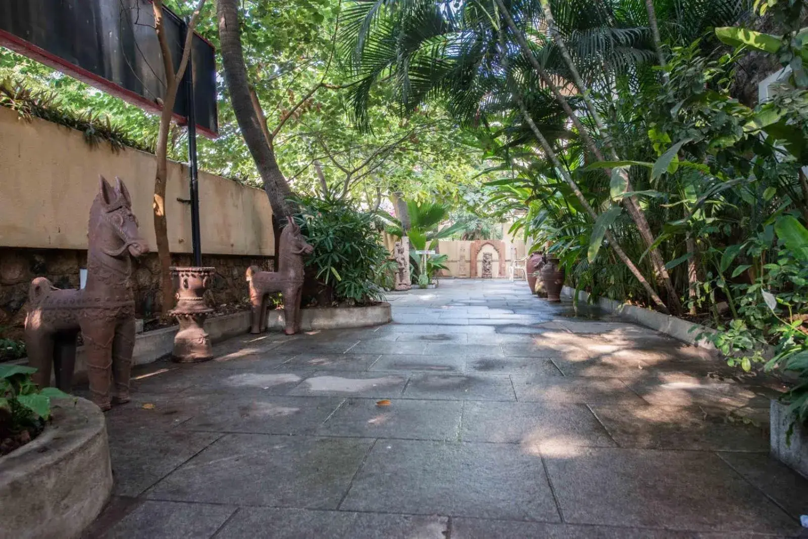 Facade/entrance in Hanu Reddy Residences Wallace Garden Facade/entrance in Hanu Reddy Residences Wallace Garden