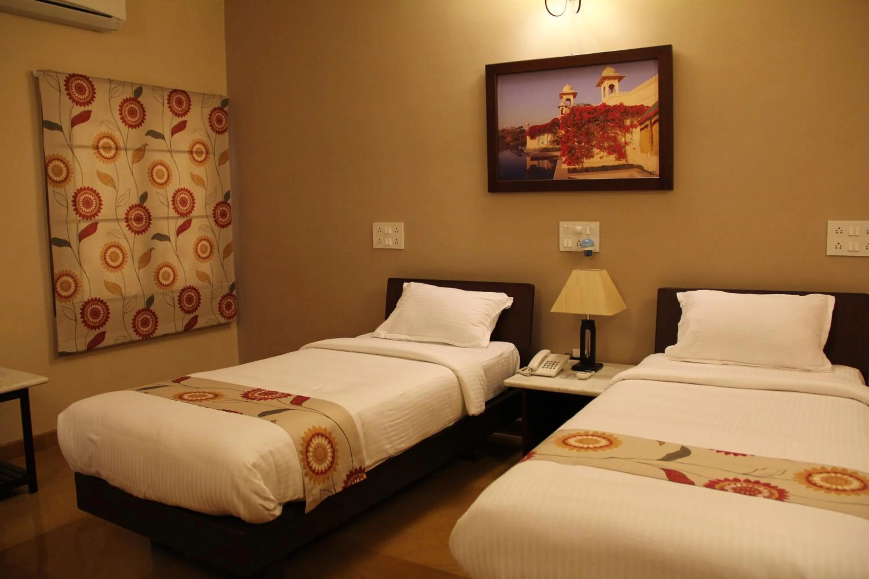 Photo of the whole room, Bed in Hanu Reddy Residences Wallace Garden