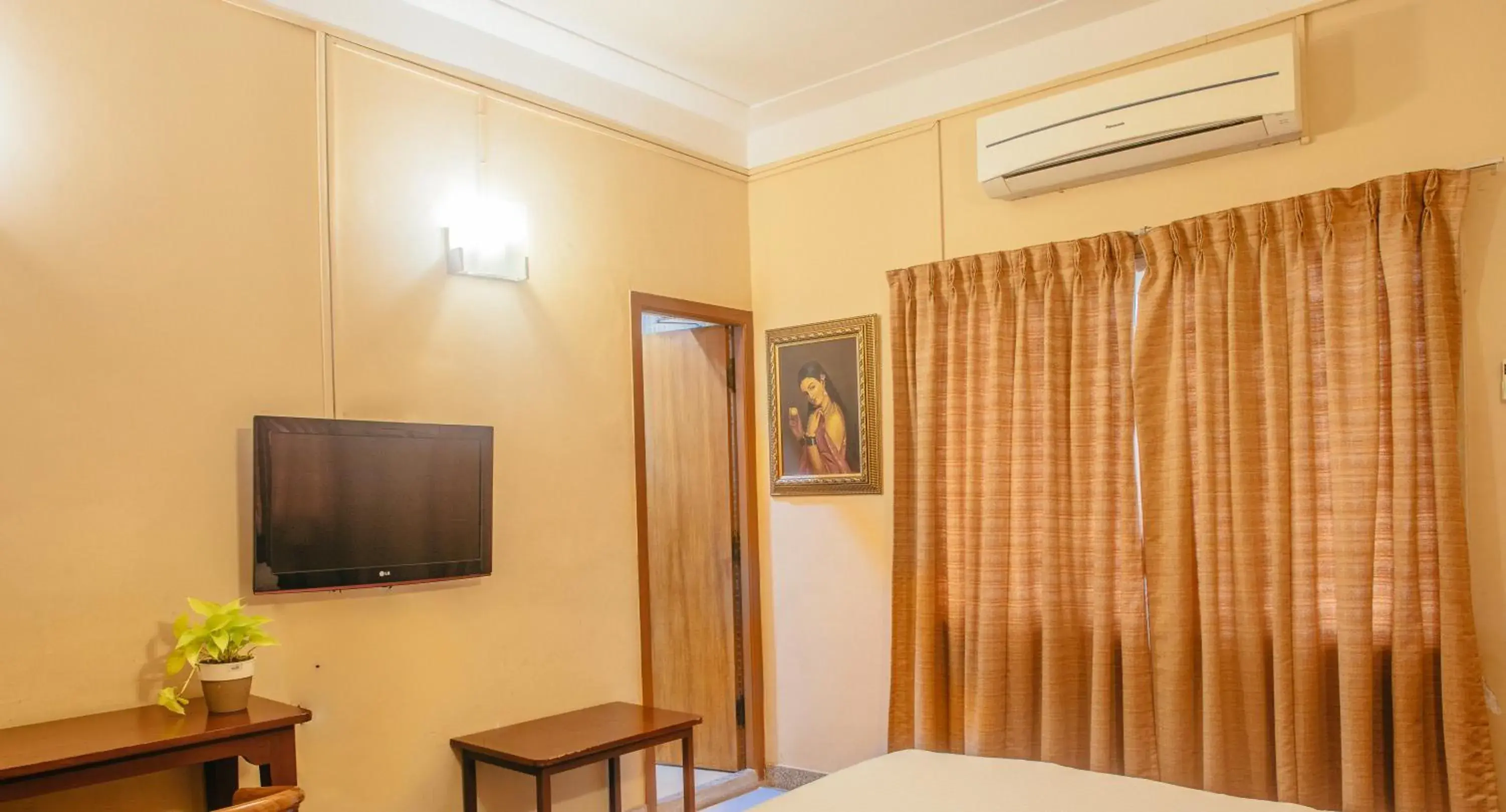 View (from property/room), Bed in Hanu Reddy Residences Wallace Garden View (from property/room), Bed in Hanu Reddy Residences Wallace Garden