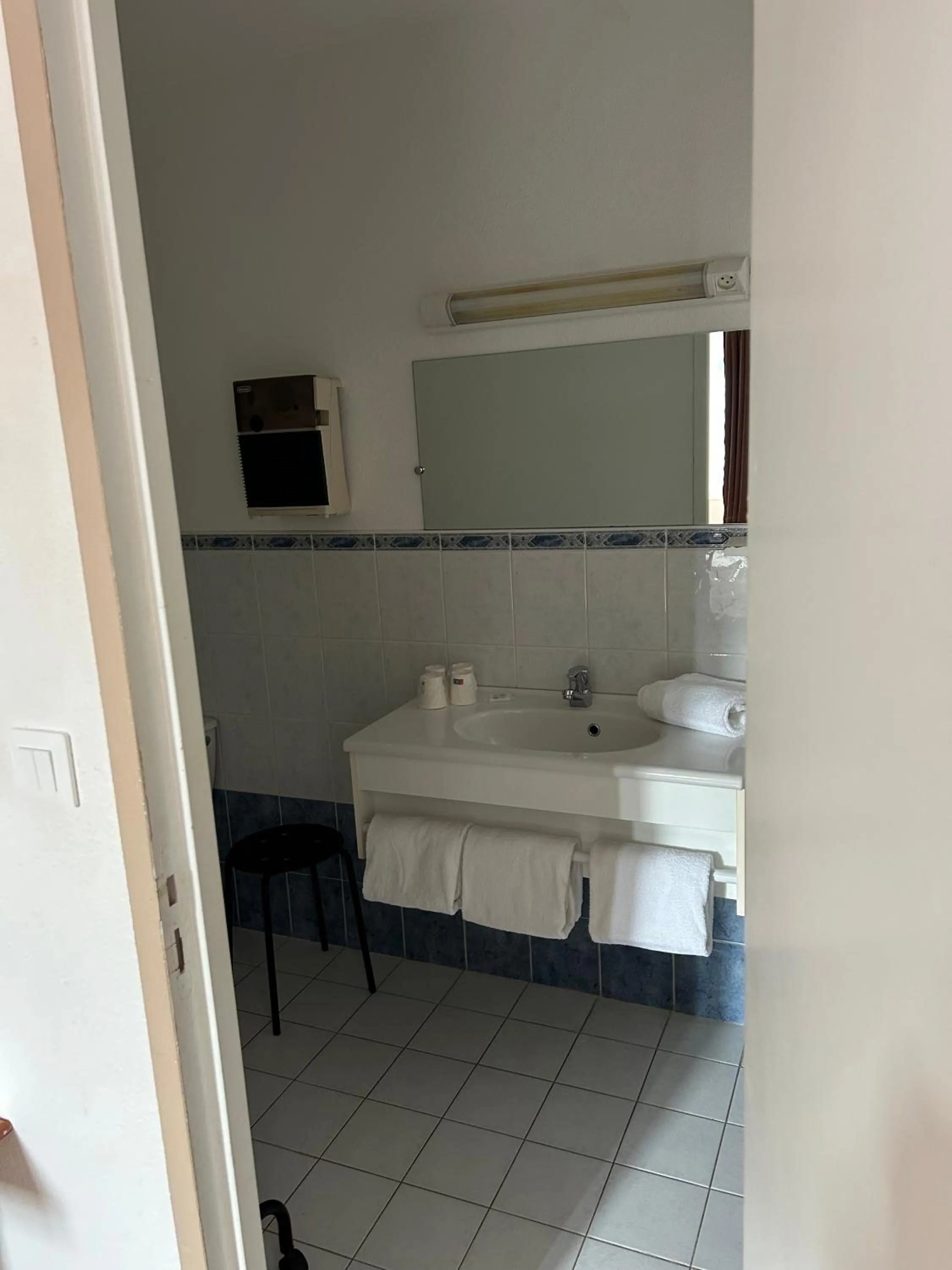 Bathroom in Hotel Du Rocher