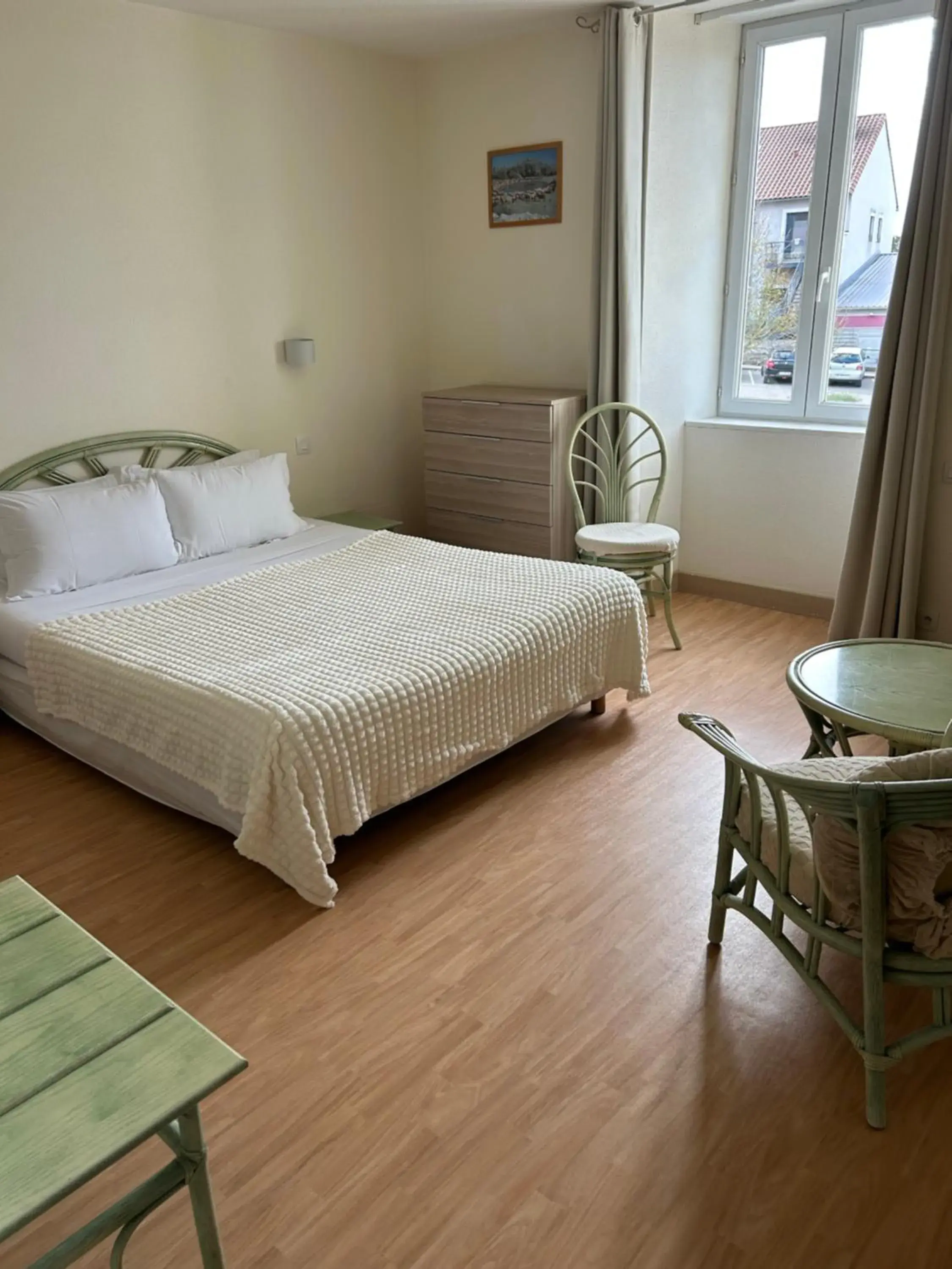 Superior Double Room in Hotel Du Rocher Superior Double Room in Hotel Du Rocher