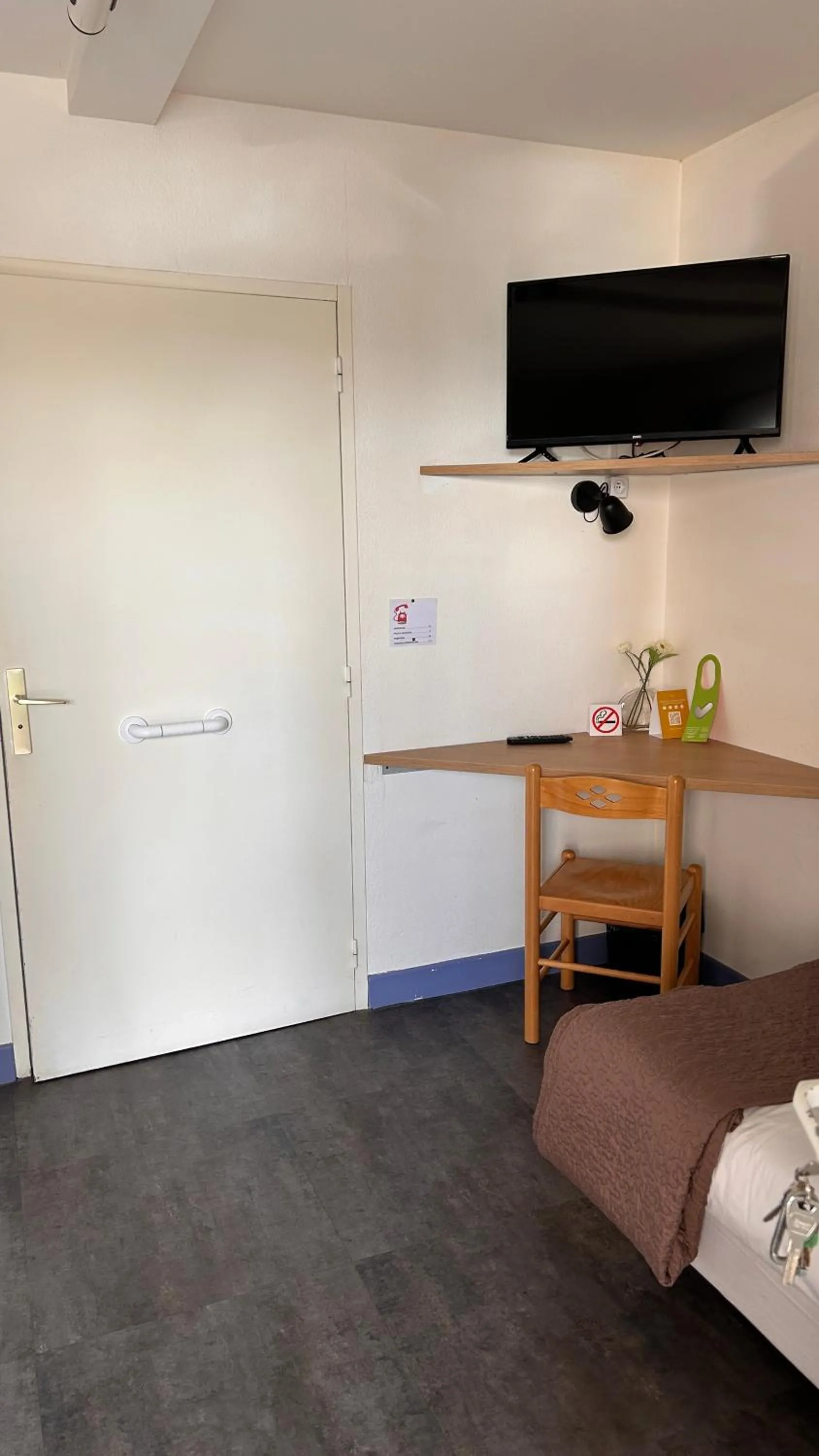 Facility for disabled guests in Hotel Du Rocher