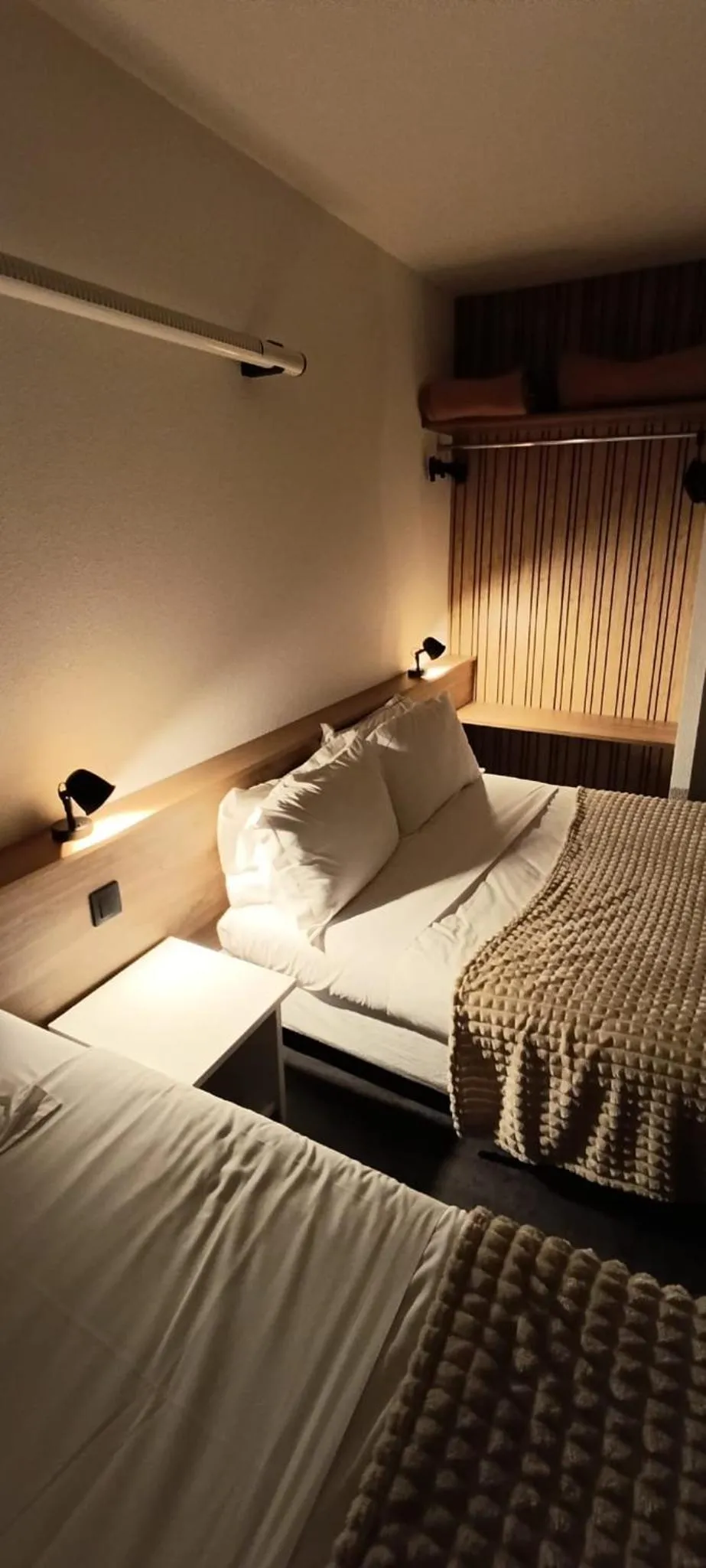 Photo of the whole room, Bed in Hotel Du Rocher