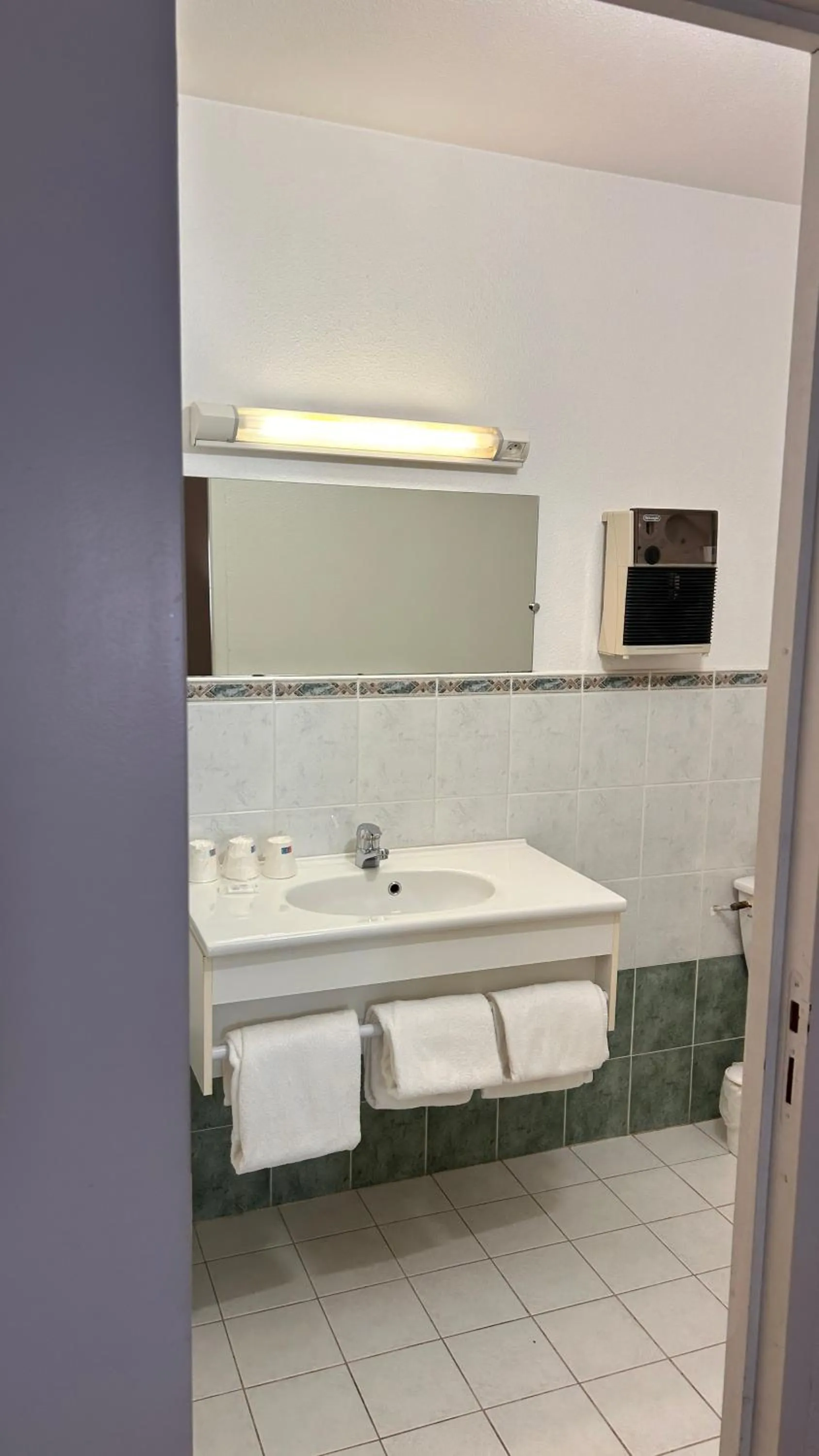 Bathroom in Hotel Du Rocher