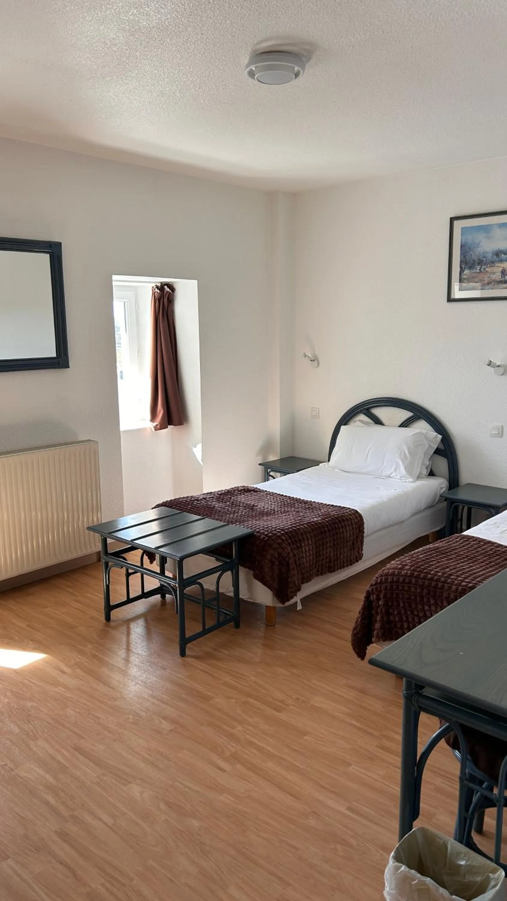 Photo of the whole room, Bed in Hotel Du Rocher