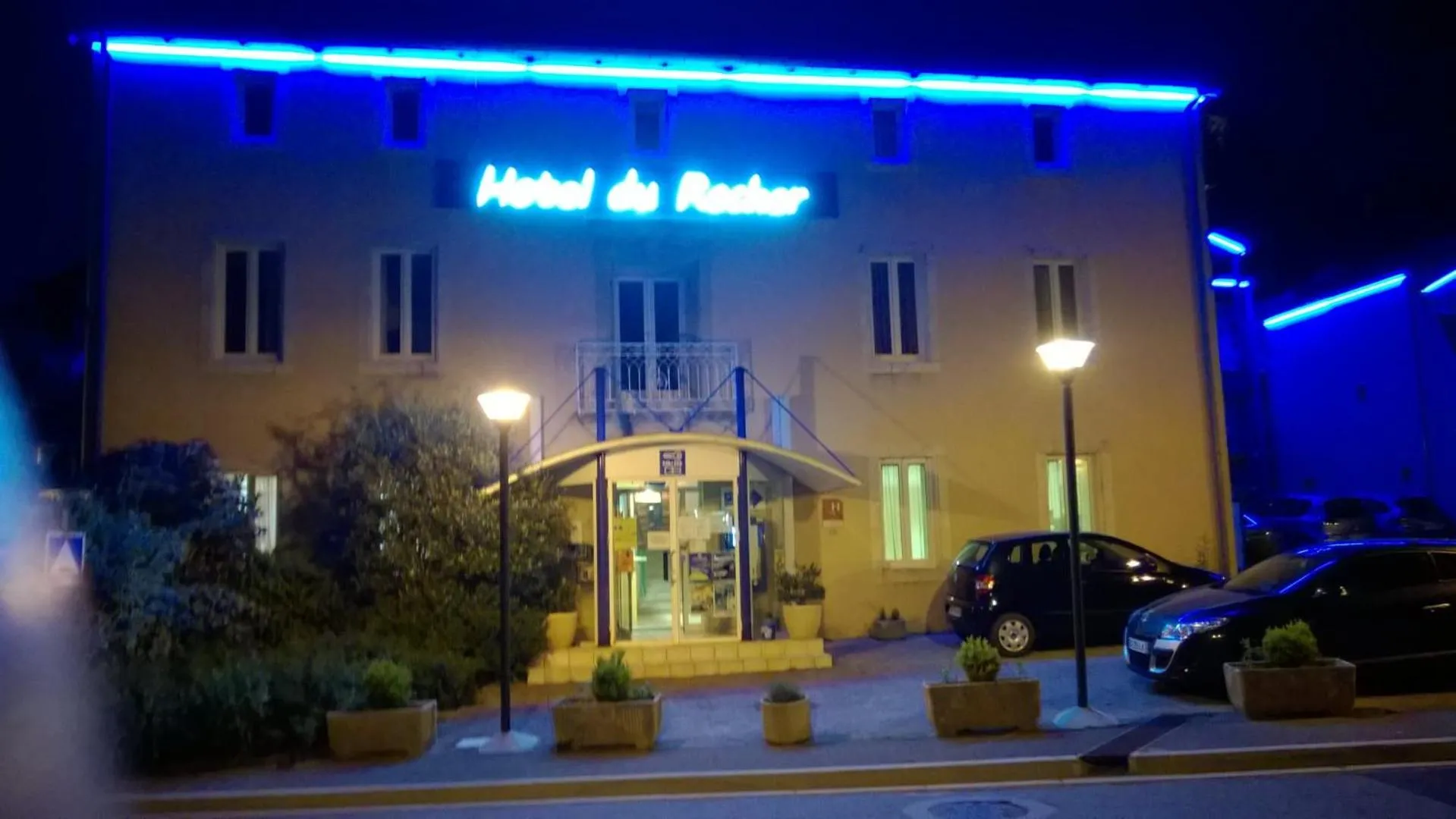 Property building in Hotel Du Rocher