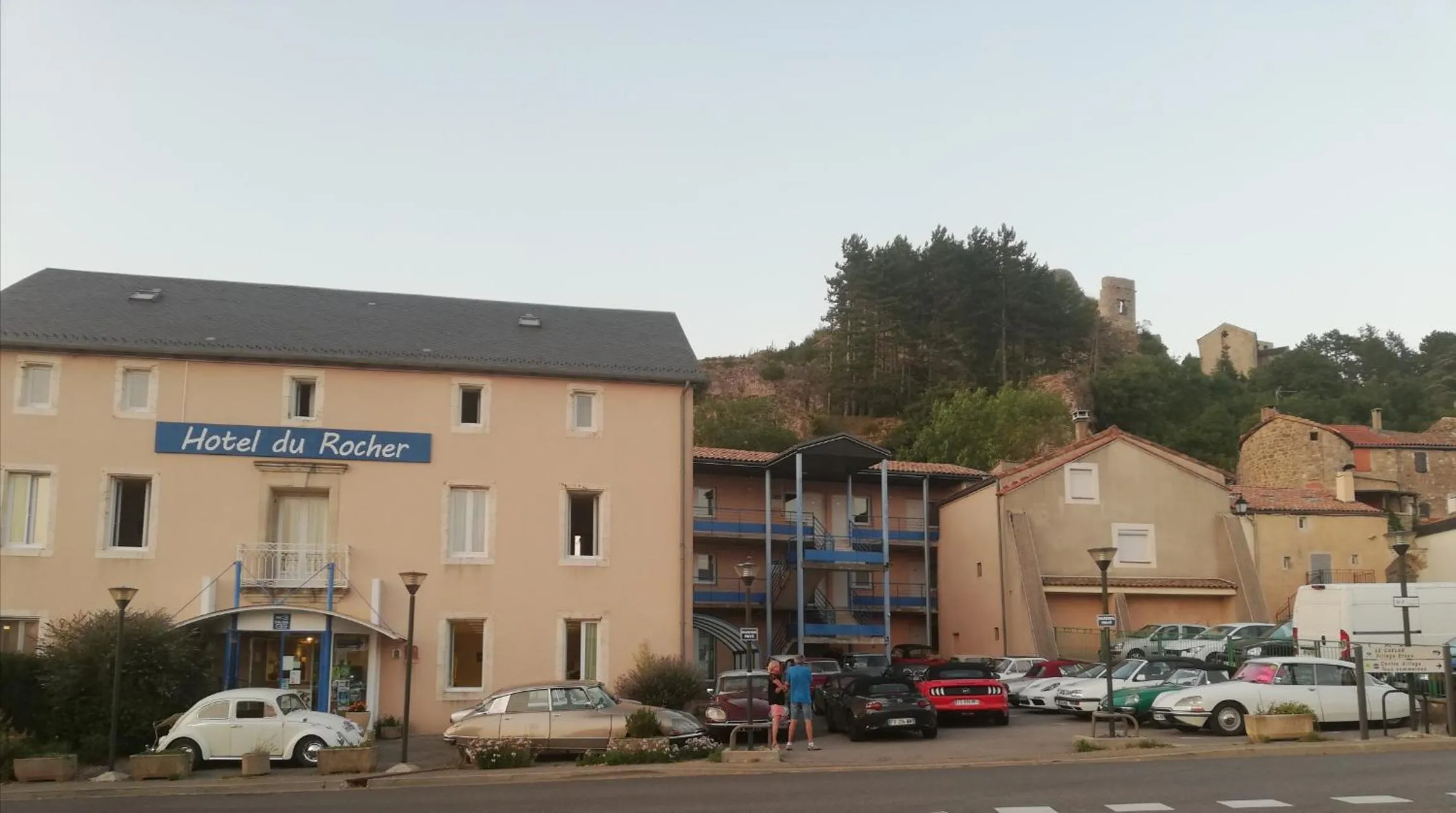 Property building in Hotel Du Rocher