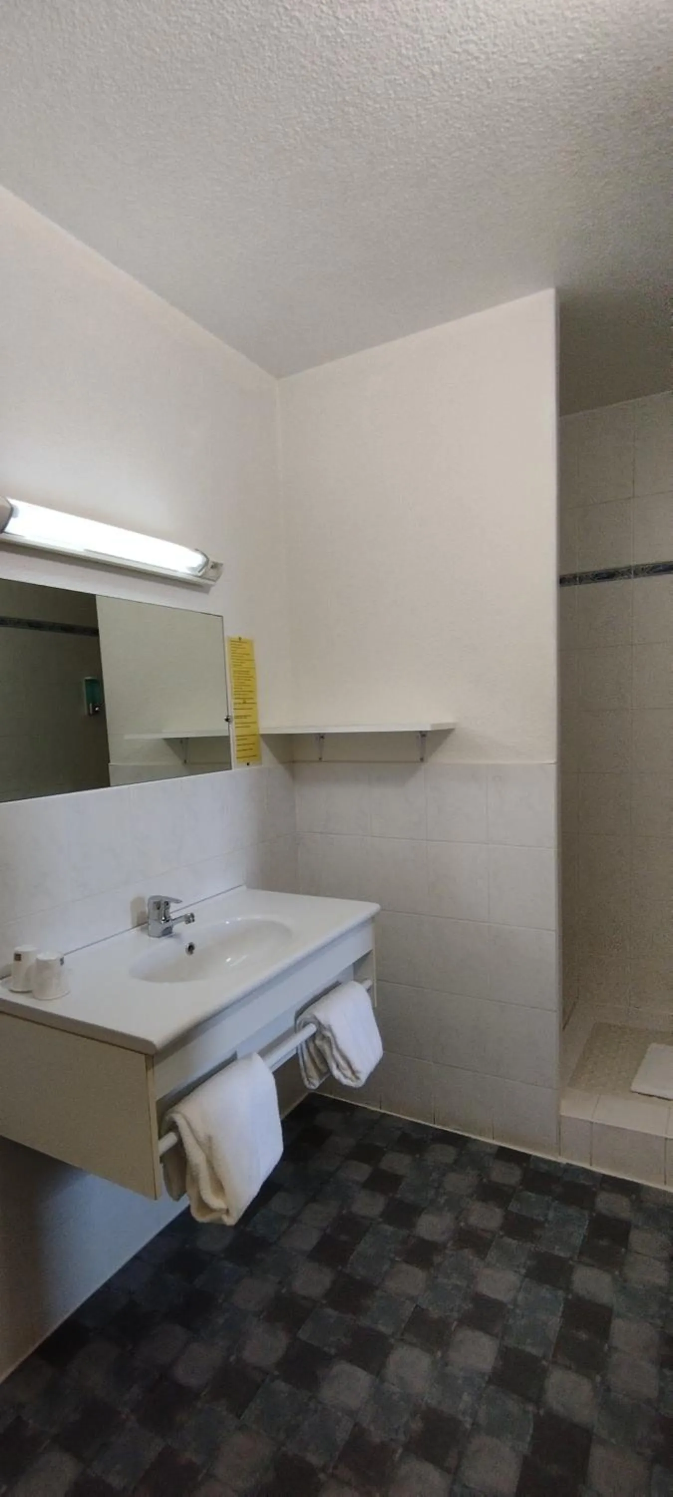 Bathroom in Hotel Du Rocher