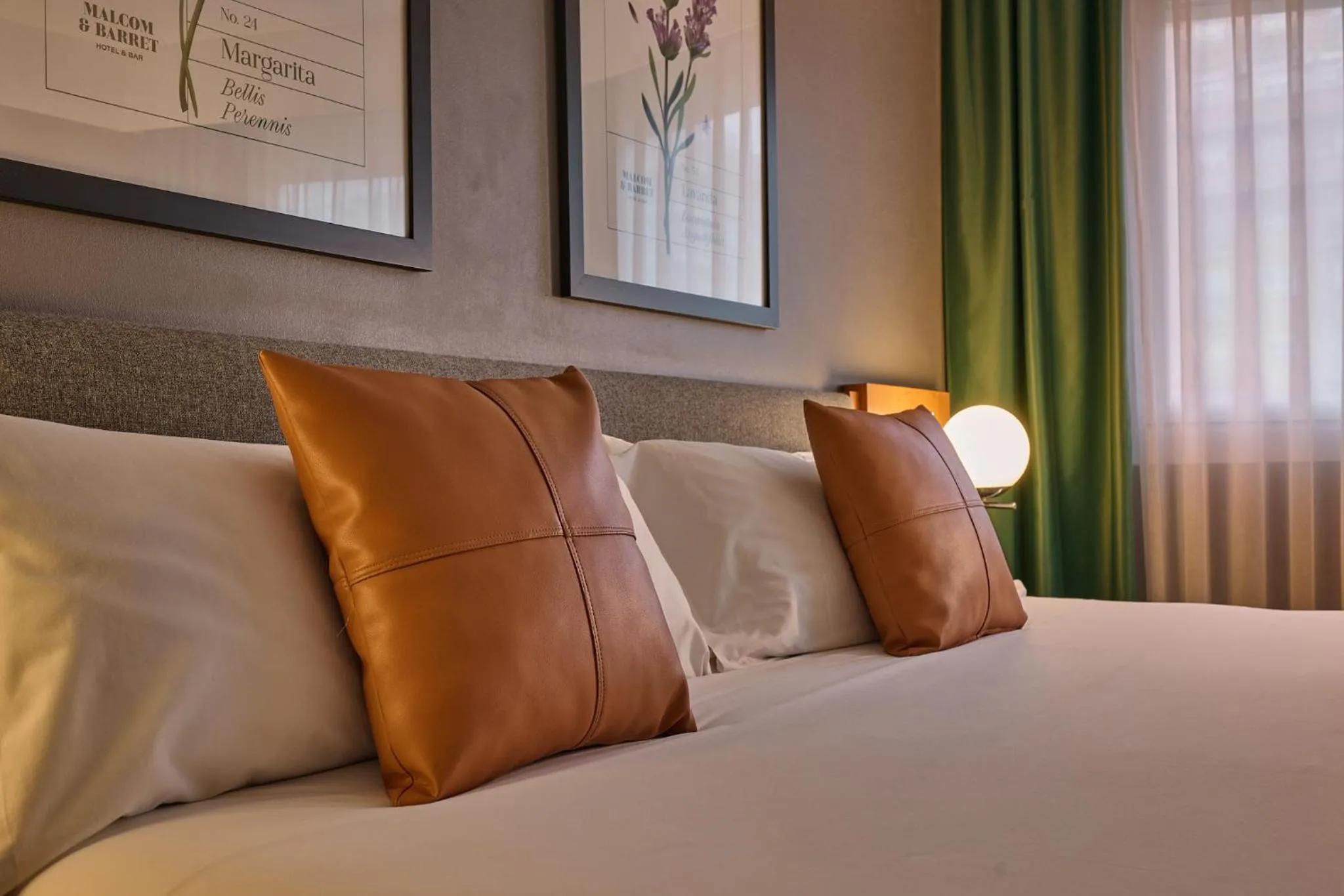 Bed in Hotel Malcom and Barret