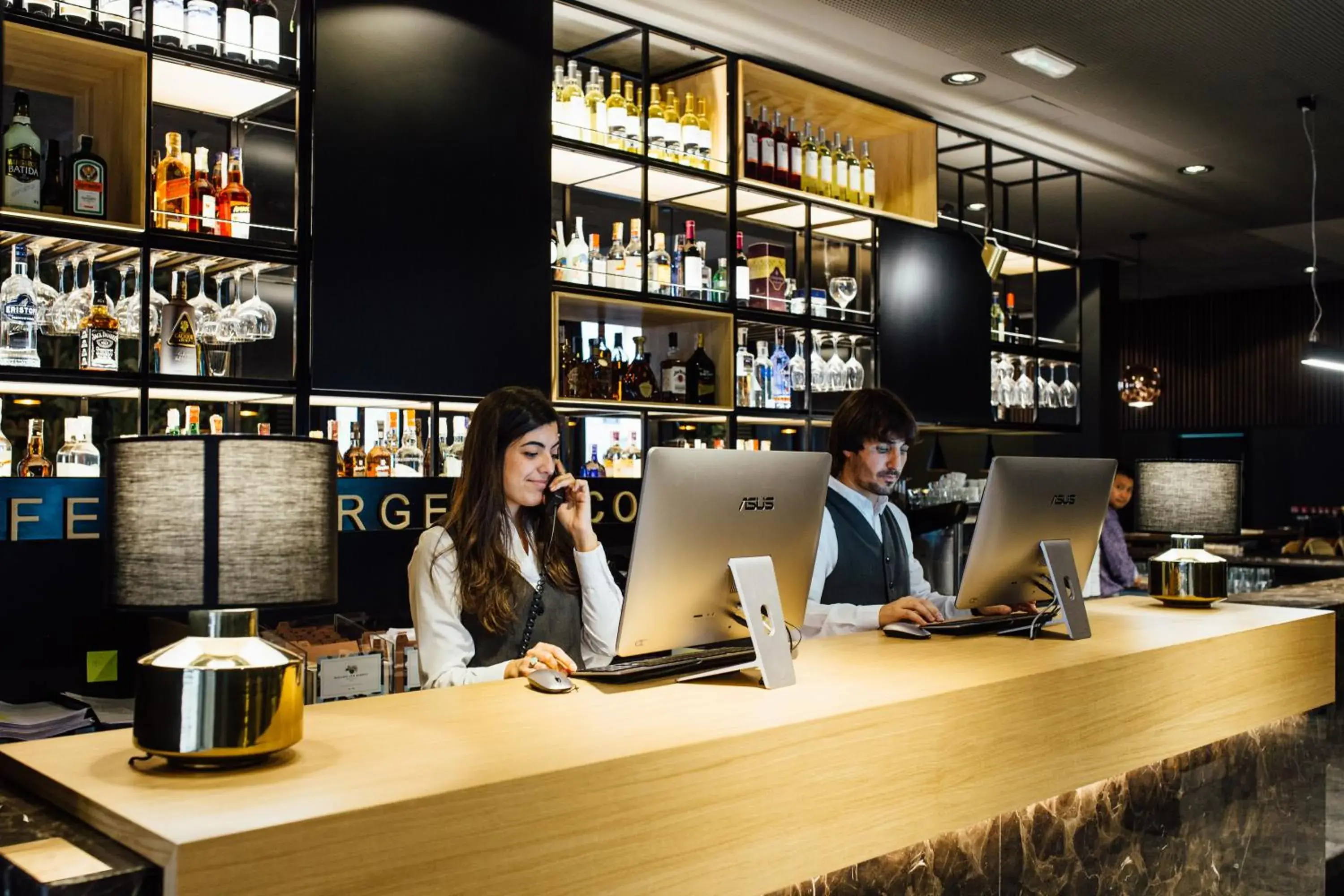 Property building in Hotel Malcom and Barret Property building in Hotel Malcom and Barret