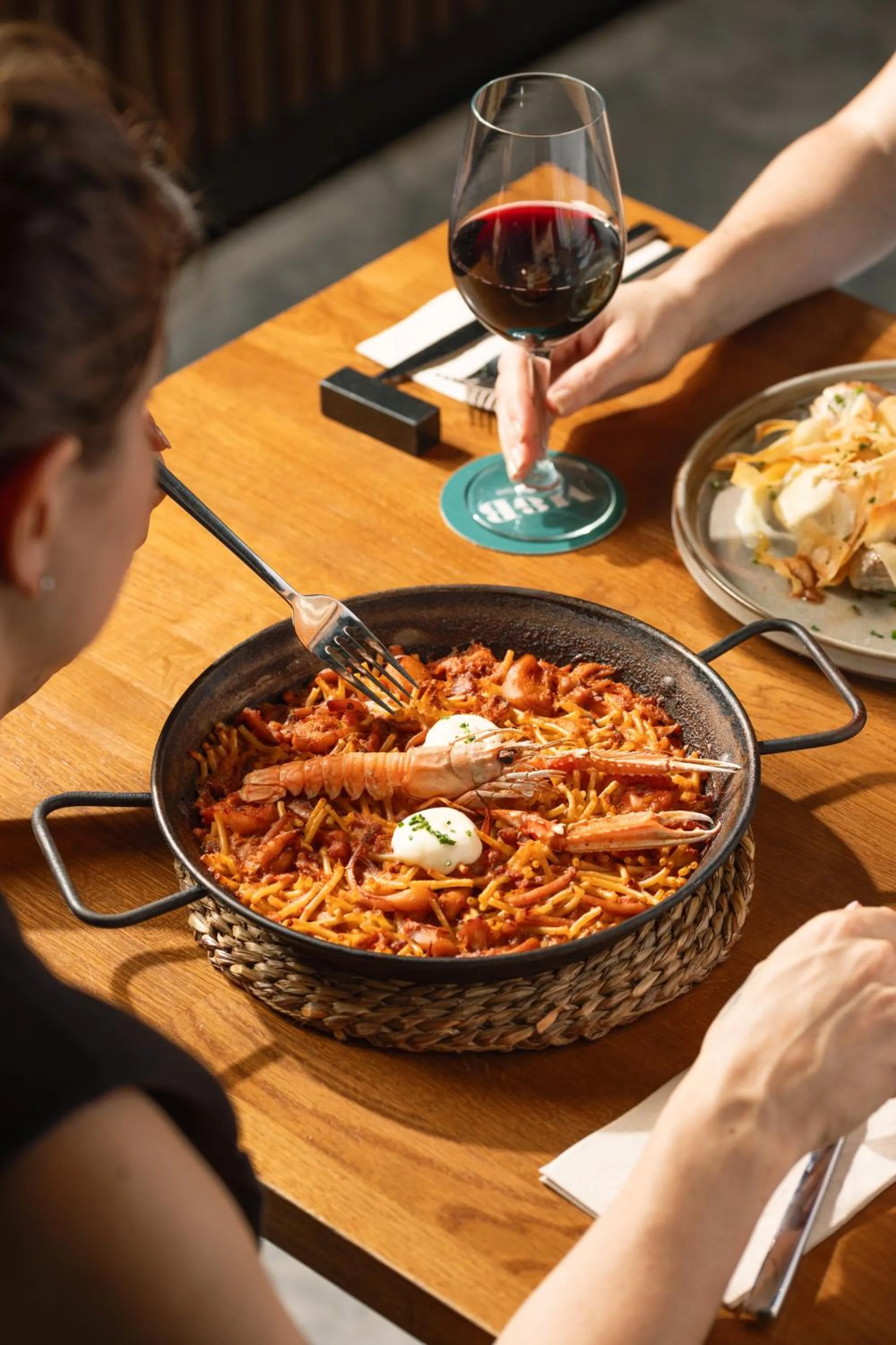 Restaurant/places to eat in Hotel Malcom and Barret