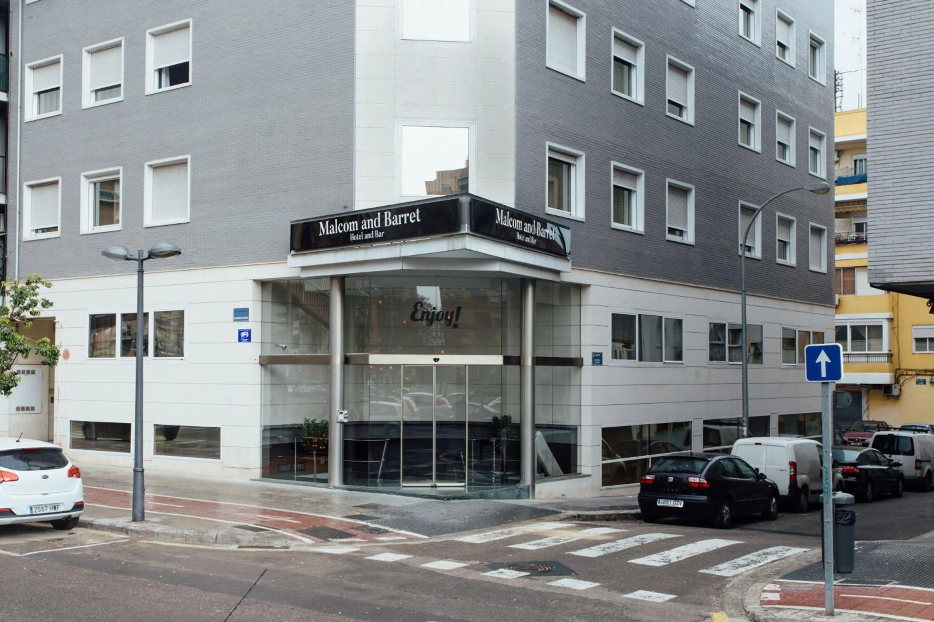 Property building in Hotel Malcom and Barret