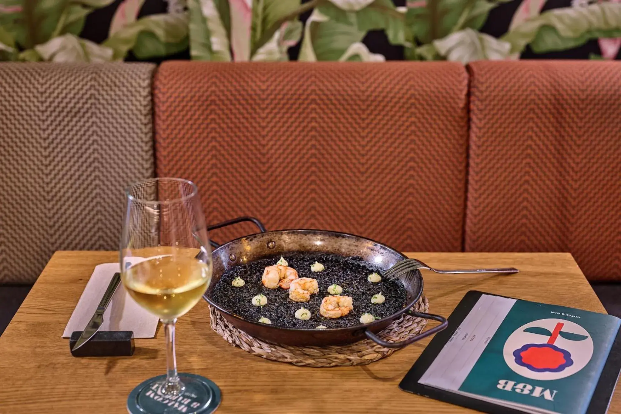 Restaurant/places to eat in Hotel Malcom and Barret Restaurant/places to eat in Hotel Malcom and Barret