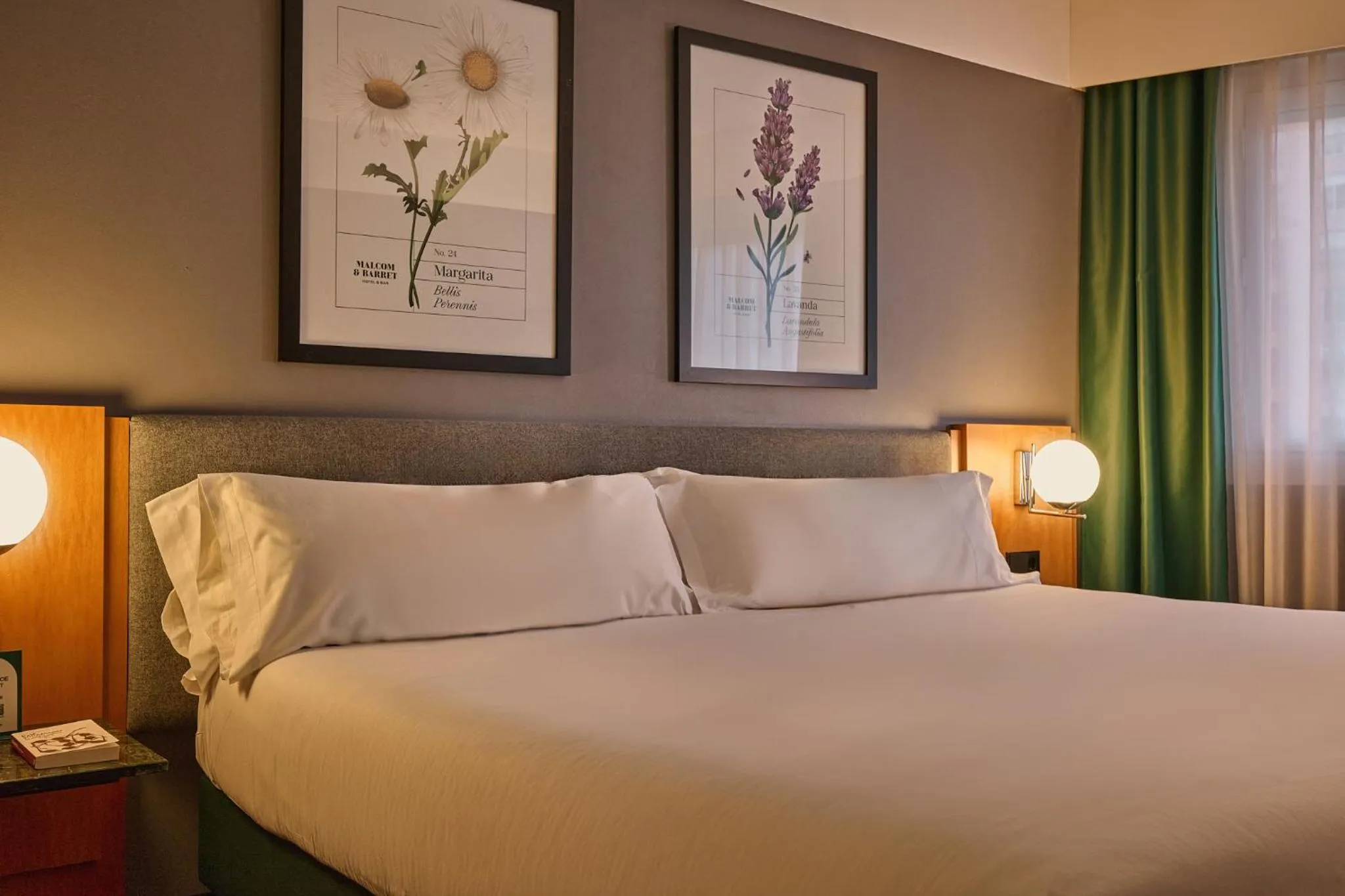 Decorative detail, Bed in Hotel Malcom and Barret