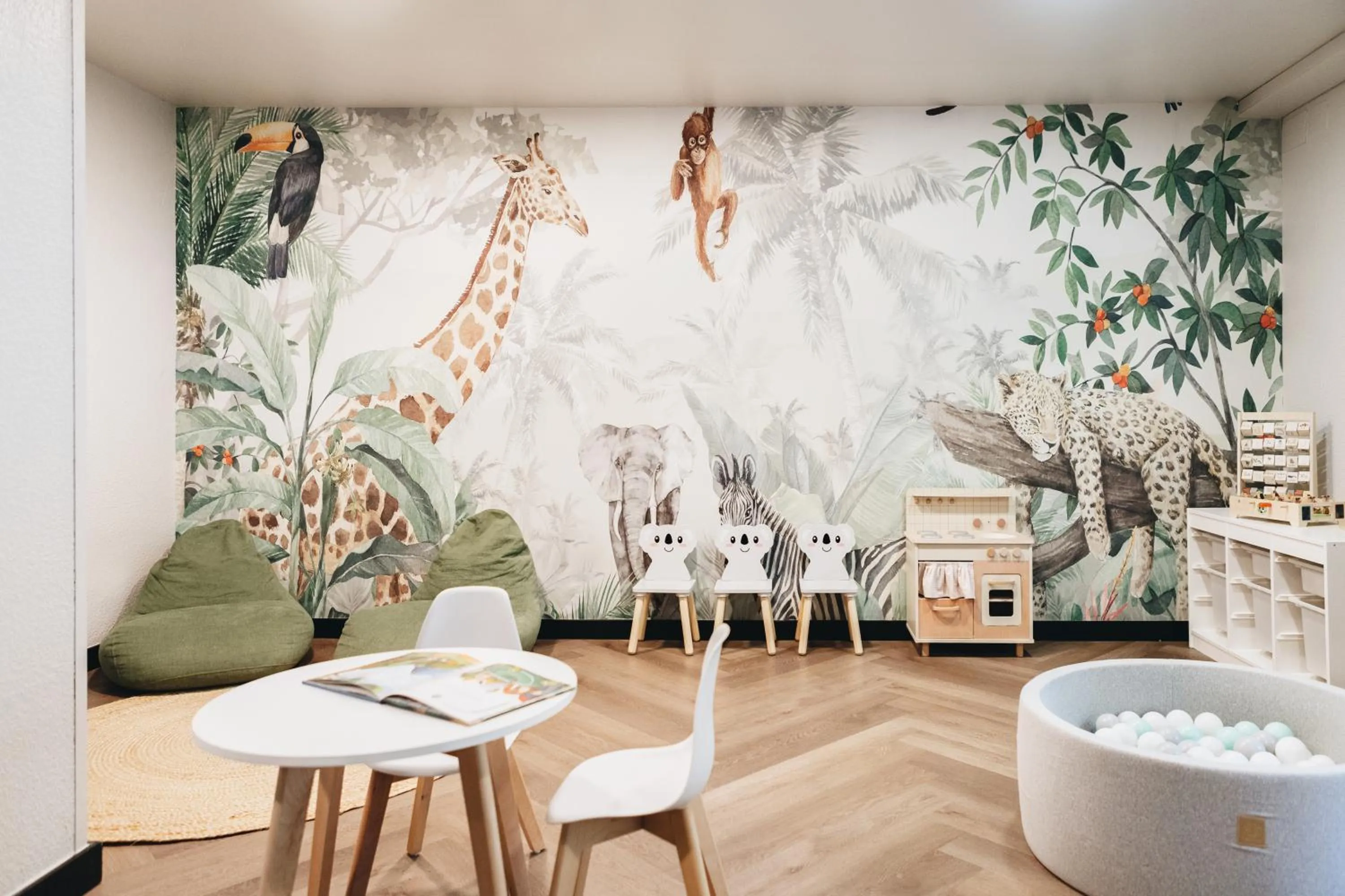 Game Room in Hotel Malcom and Barret