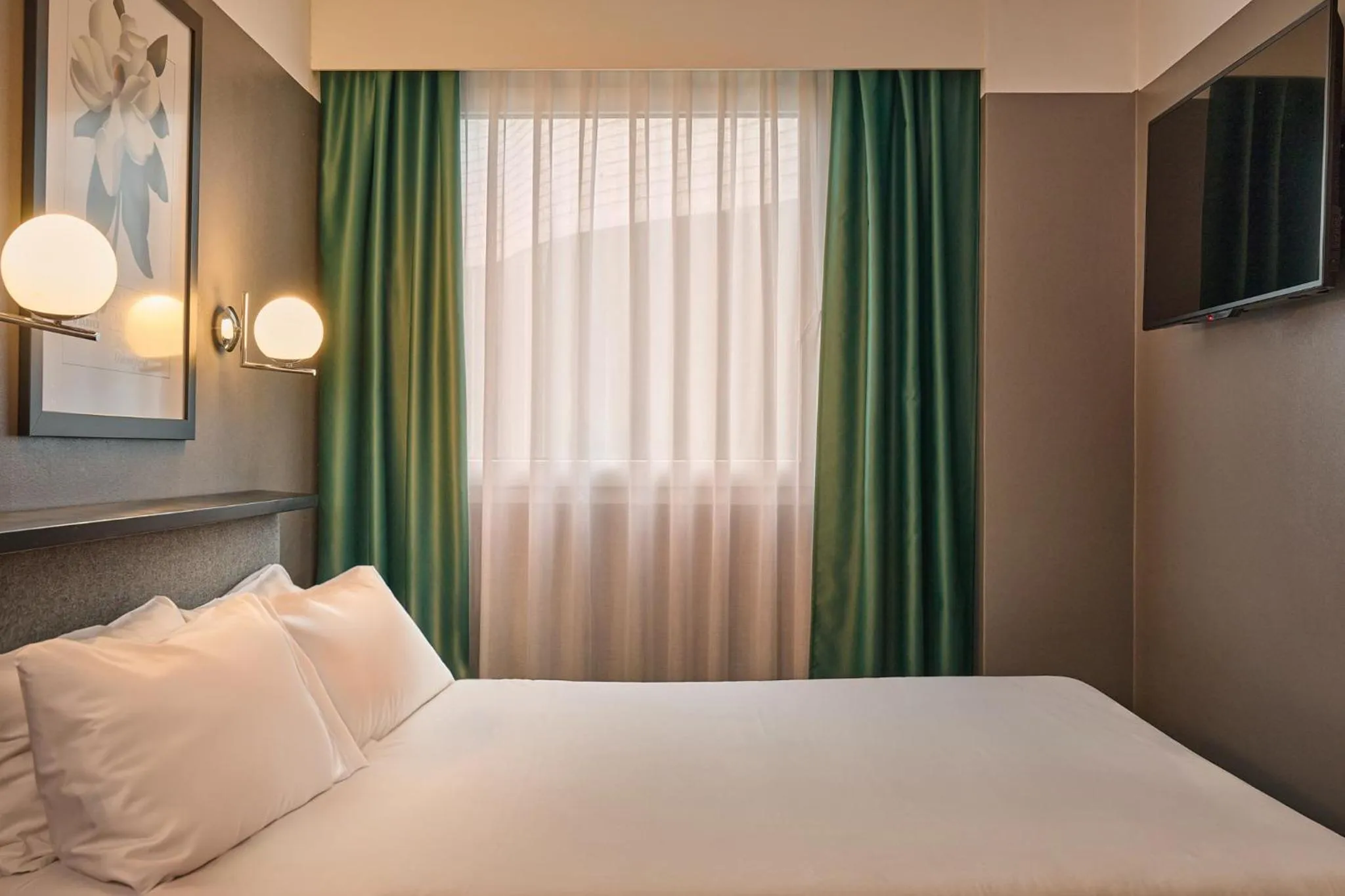 Bedroom, Bed in Hotel Malcom and Barret