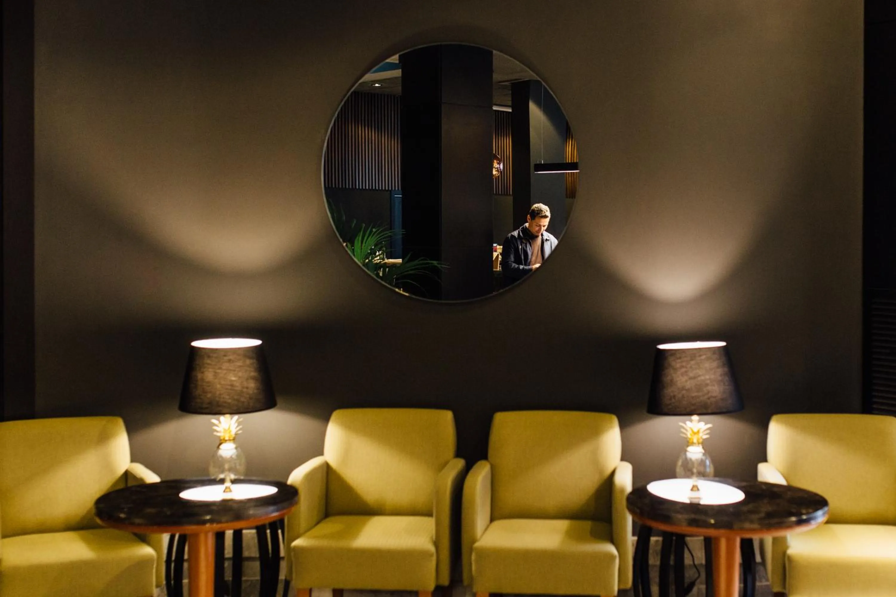 Facade/entrance in Hotel Malcom and Barret