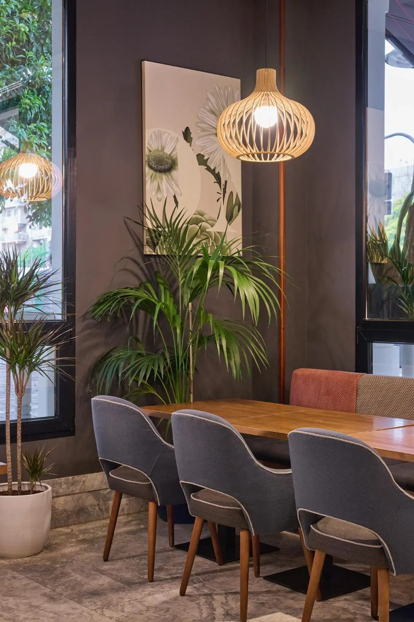 Lounge or bar in Hotel Malcom and Barret Lounge or bar in Hotel Malcom and Barret