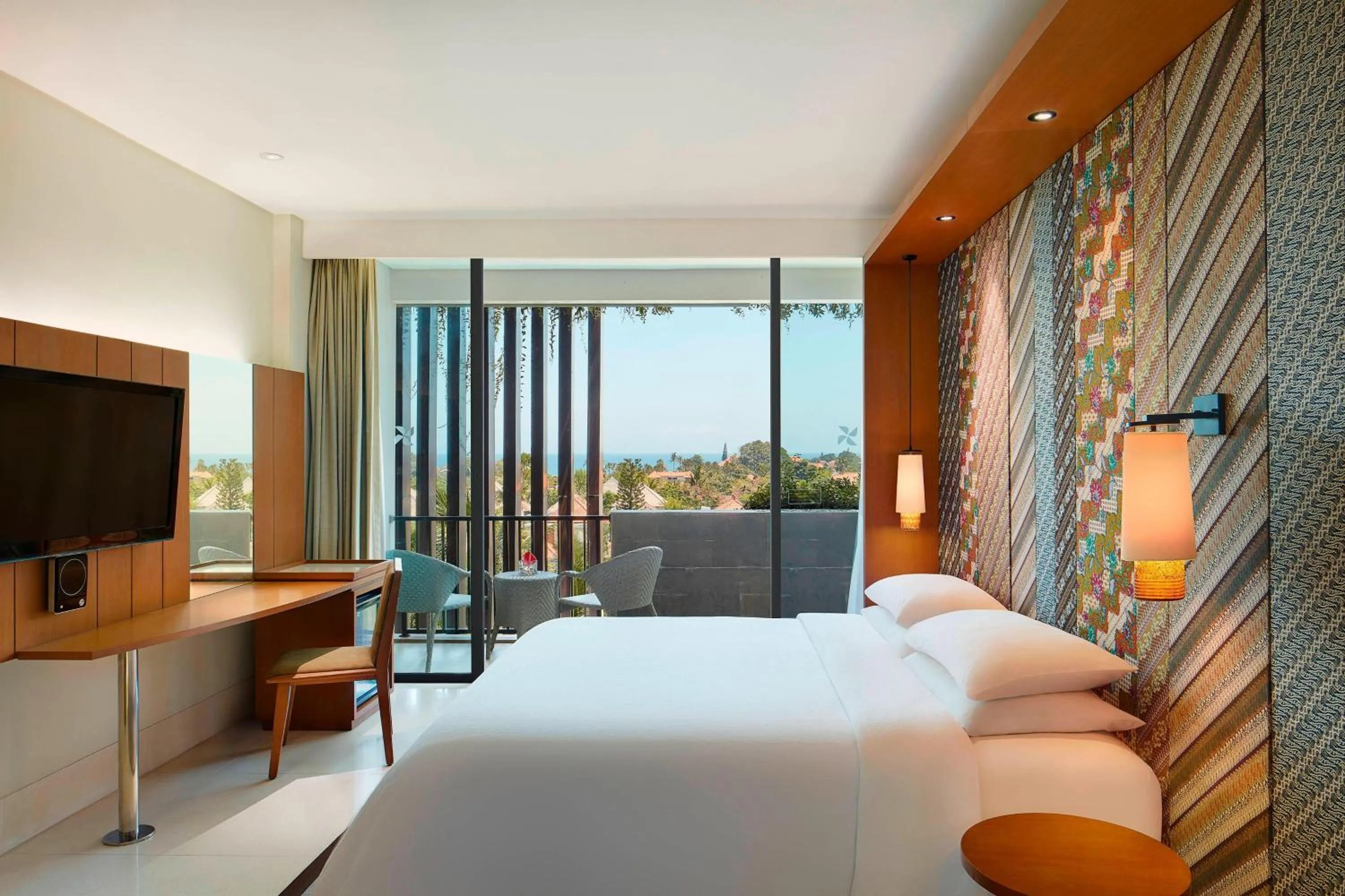 Swimming pool, Bed in Four Points by Sheraton Bali, Seminyak