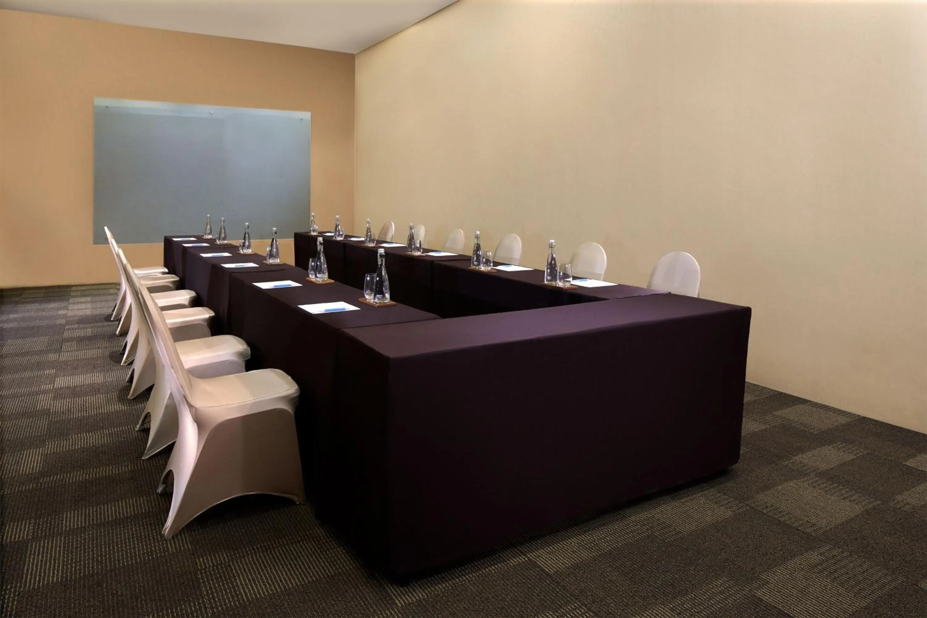 Meeting/conference room in Four Points by Sheraton Bali, Seminyak