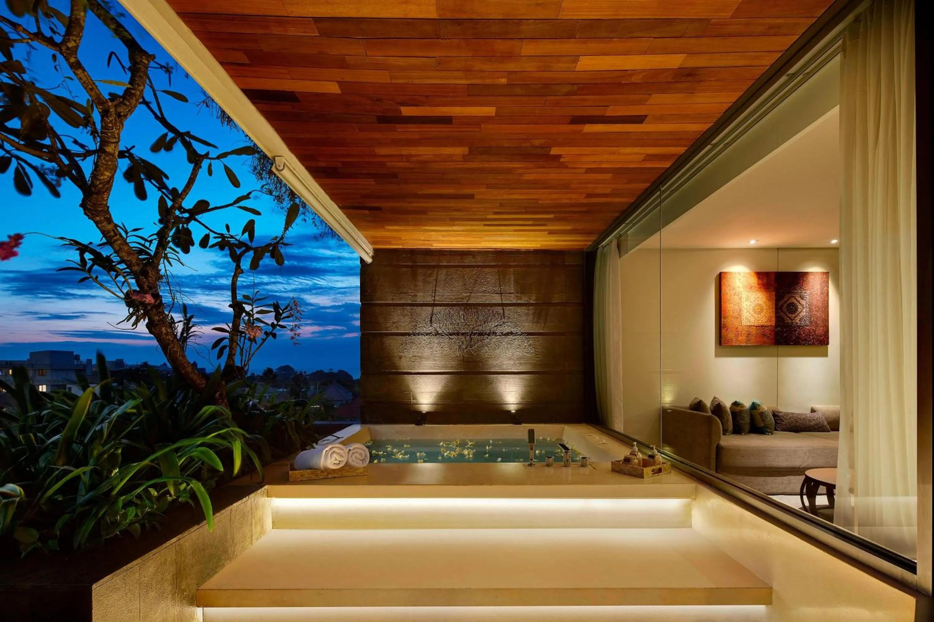 Photo of the whole room in Four Points by Sheraton Bali, Seminyak