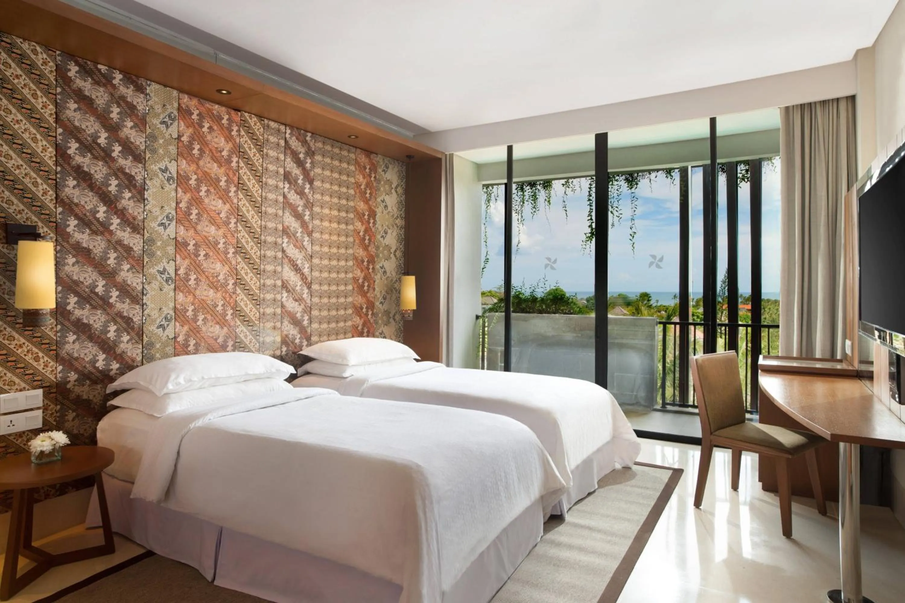 Swimming pool, Bed in Four Points by Sheraton Bali, Seminyak