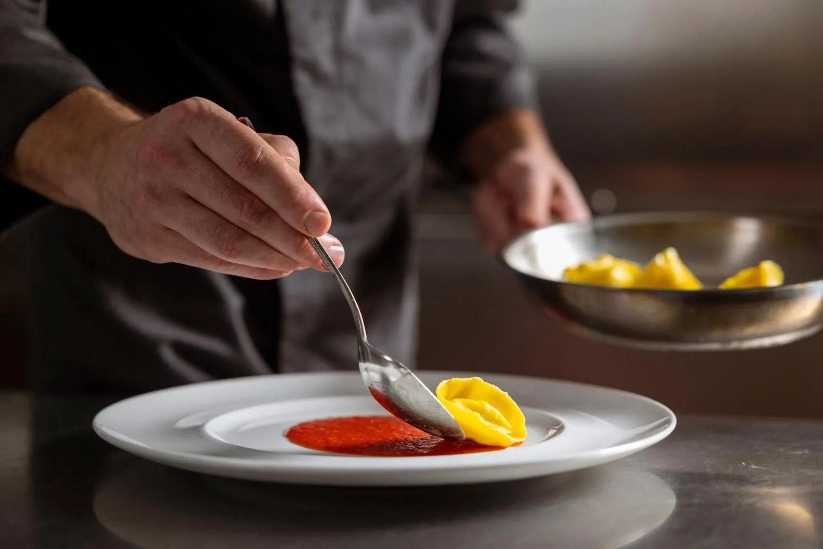 Restaurant/places to eat in Sport Hotel Cristal