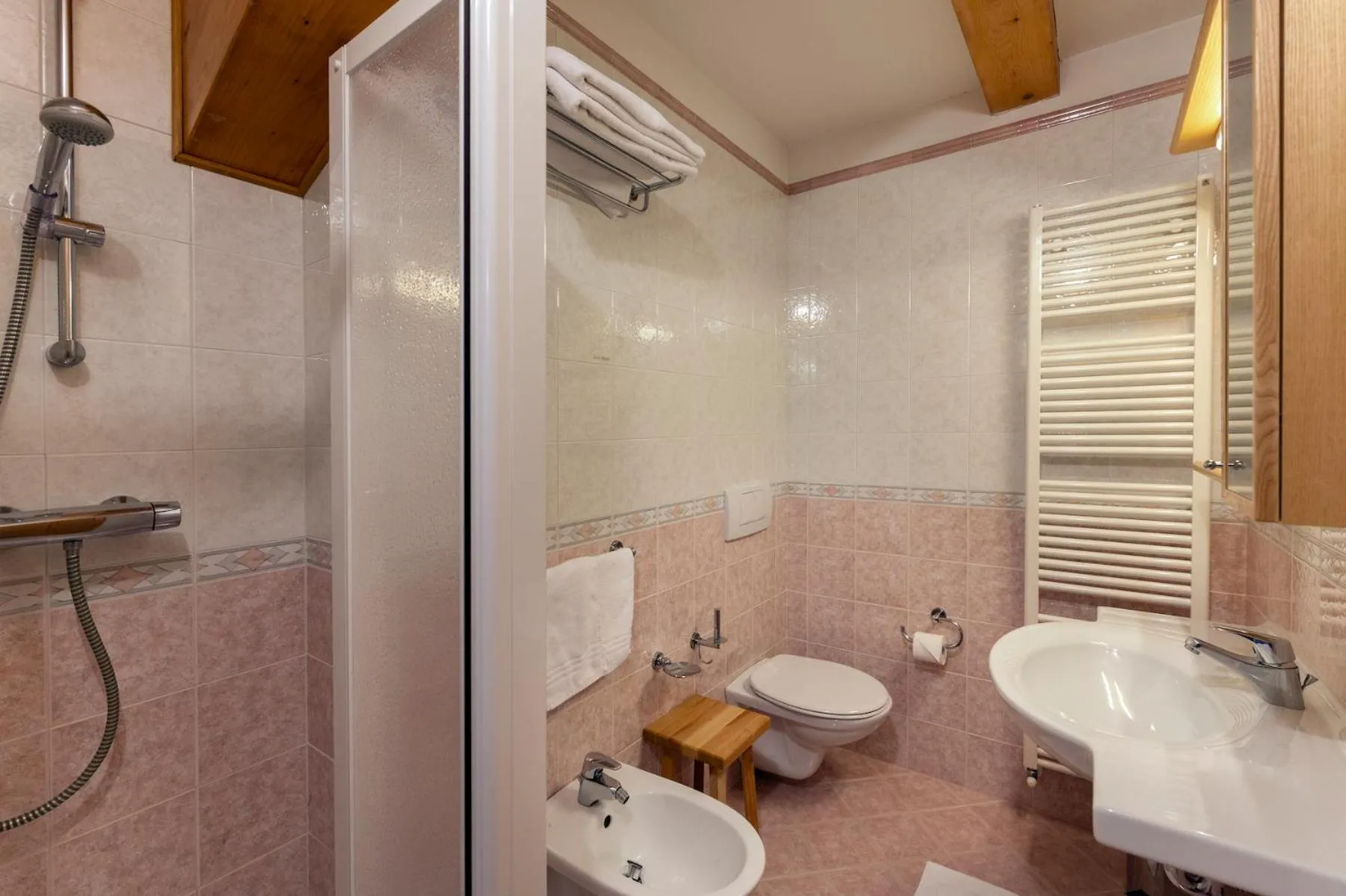 Shower in Sport Hotel Cristal