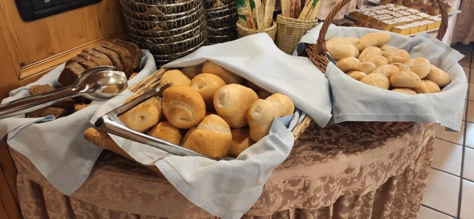 Food and drinks in Sport Hotel Cristal