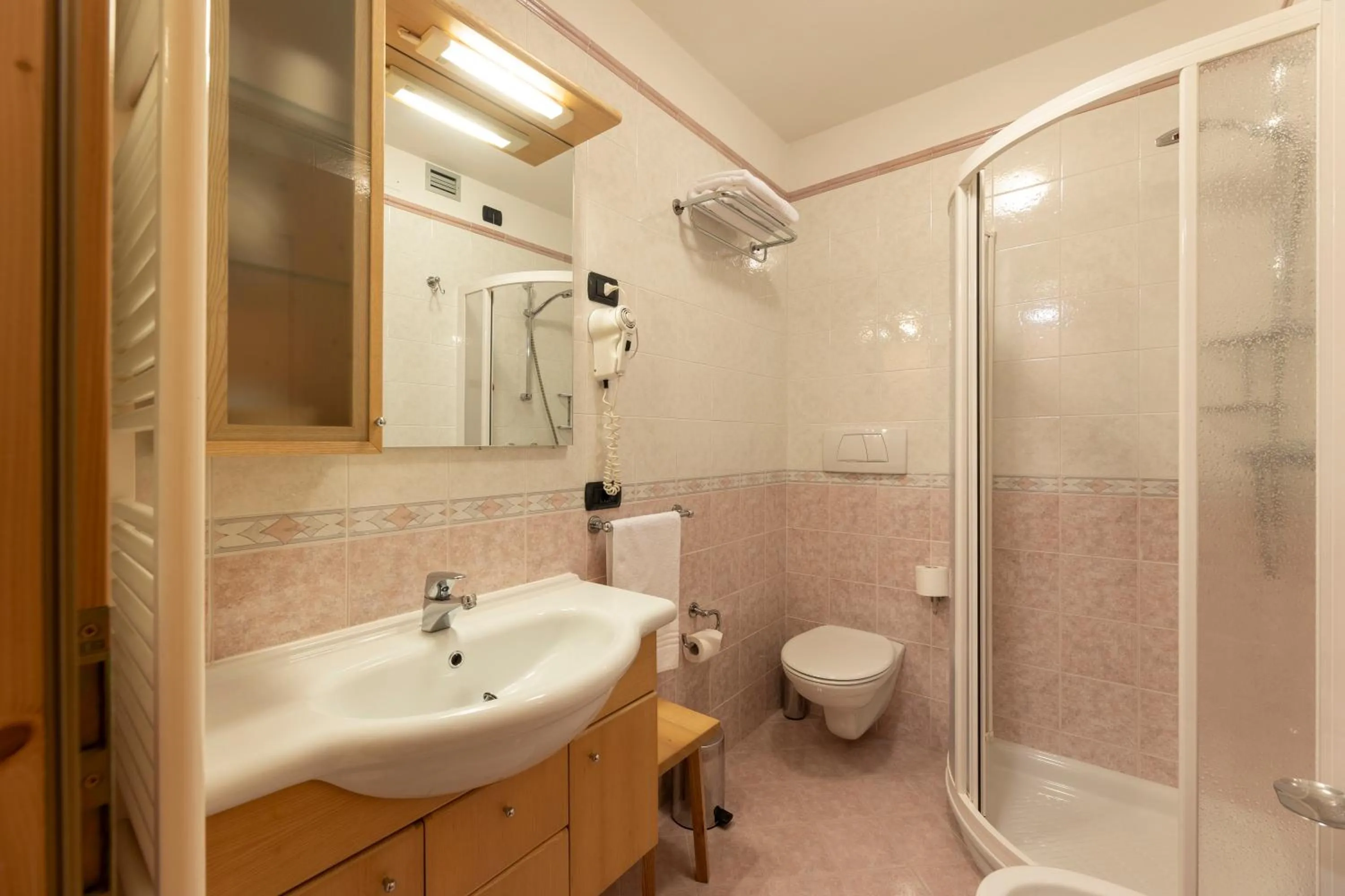 Shower in Sport Hotel Cristal