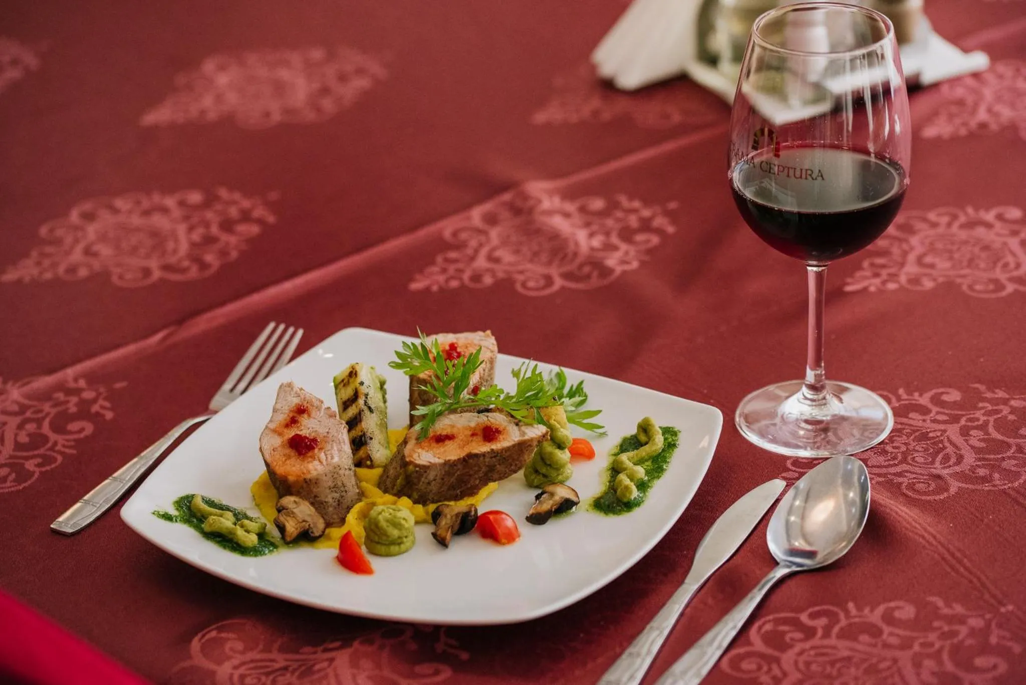 Food and drinks in Complex Balnear Cerbul