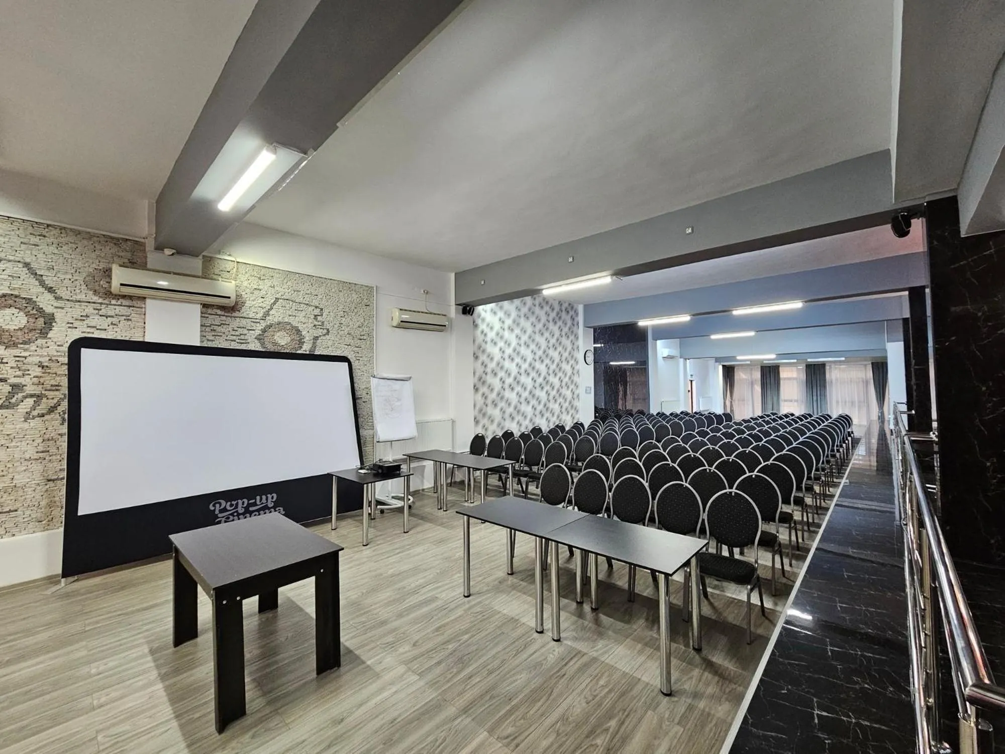Meeting/conference room in Complex Balnear Cerbul