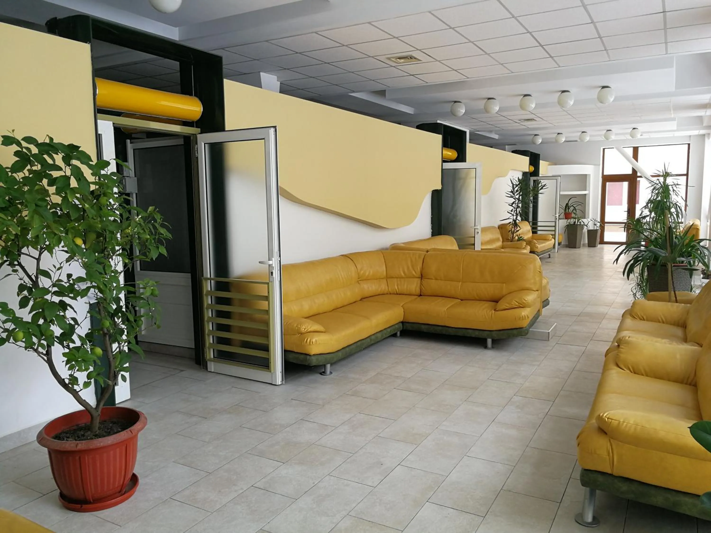 Seating area in Complex Balnear Cerbul