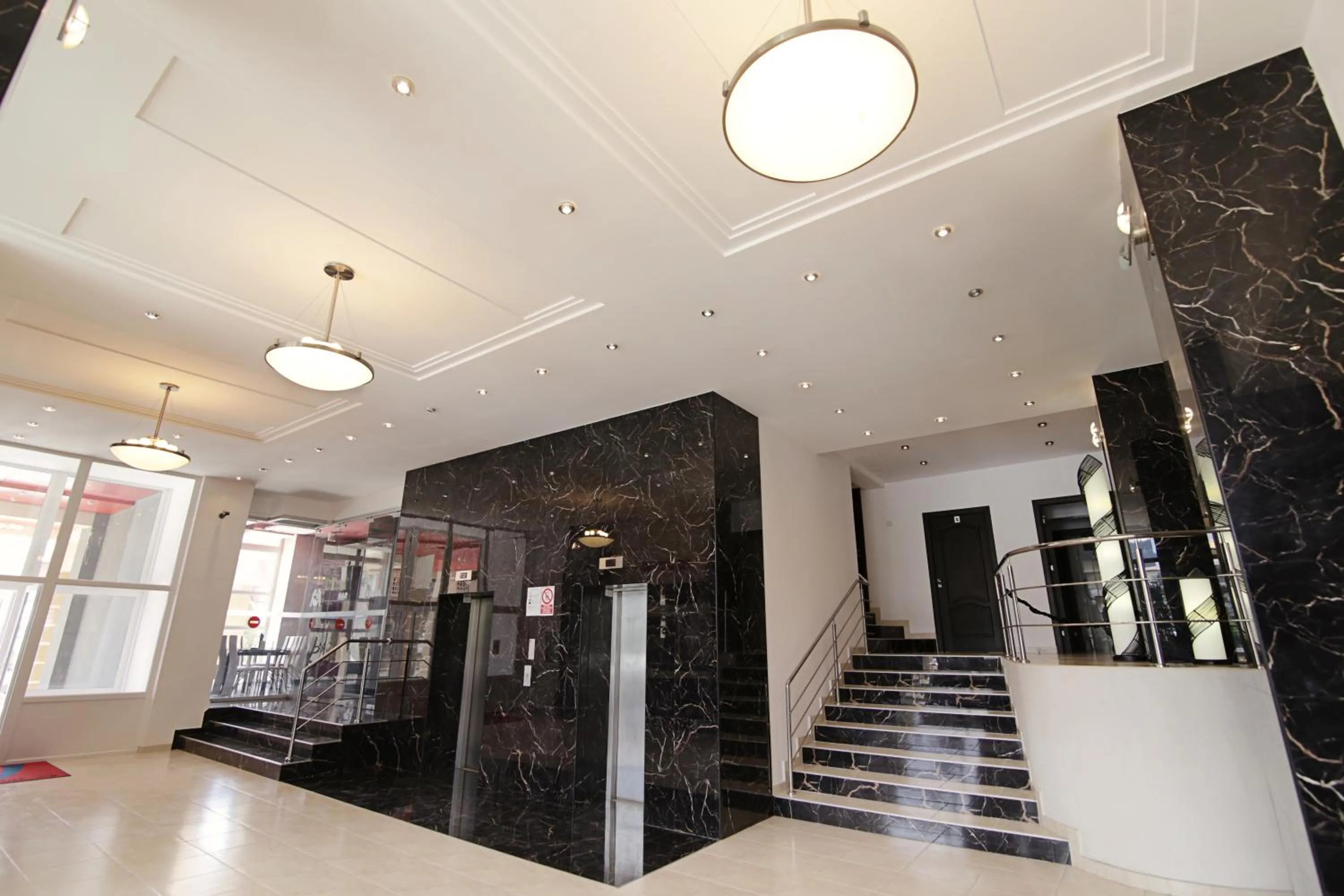 Lobby or reception in Complex Balnear Cerbul