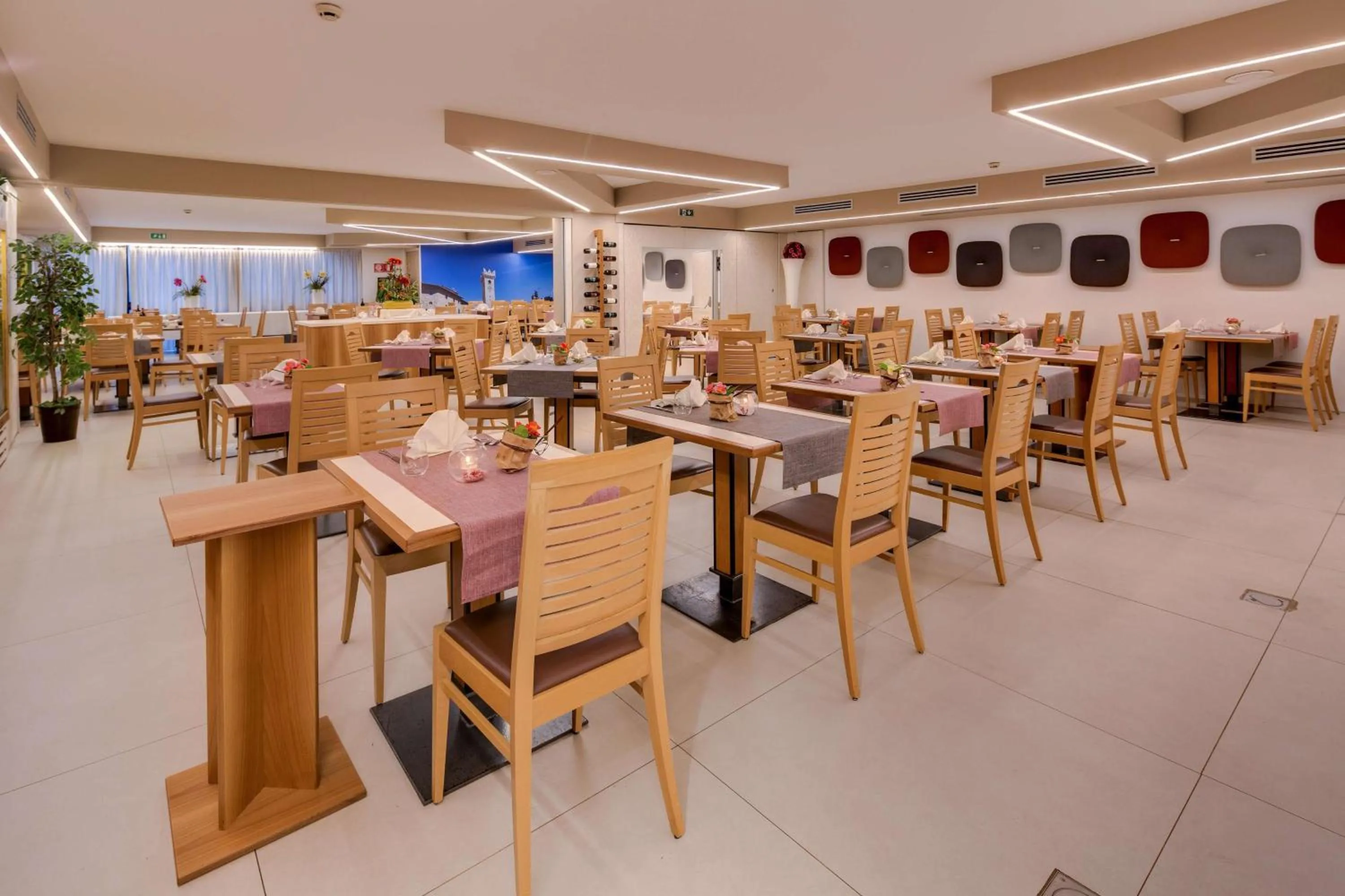 Restaurant/places to eat in Best Western Hotel Adige