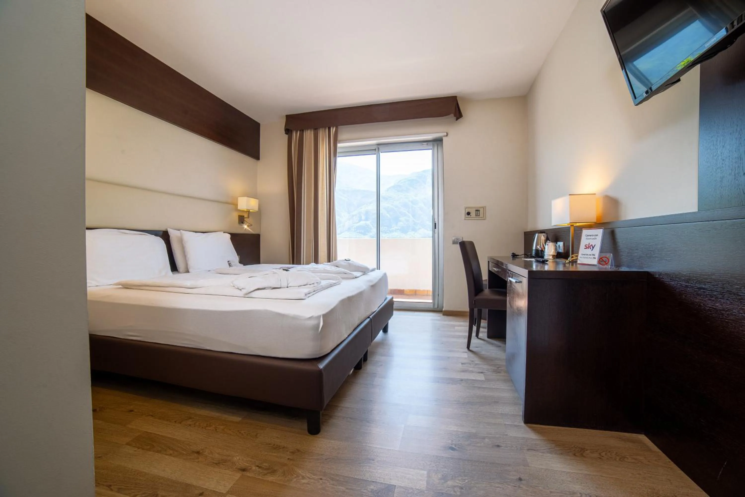 Bed in Best Western Hotel Adige